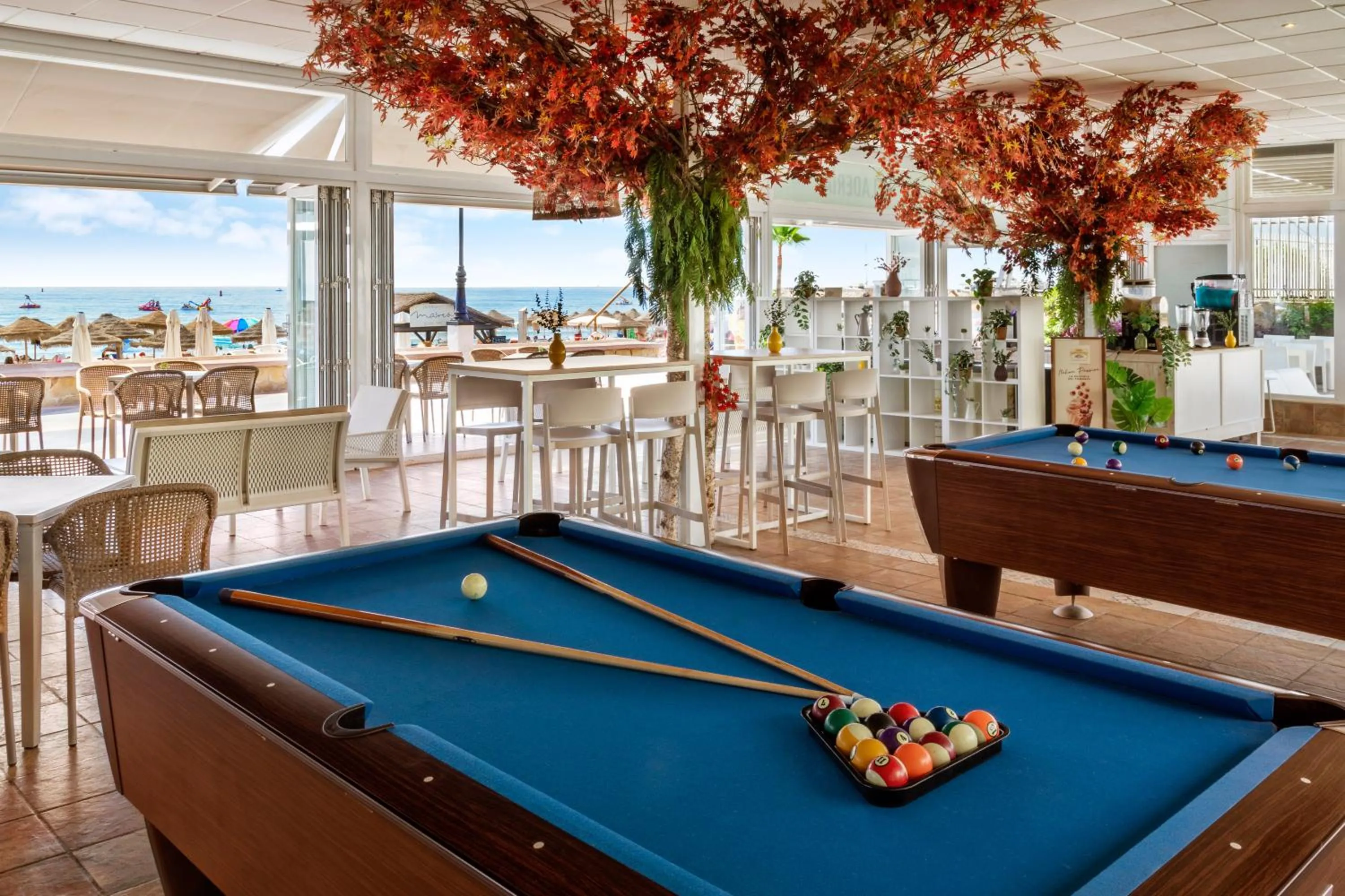 Restaurant/places to eat in Sol Puerto Marina