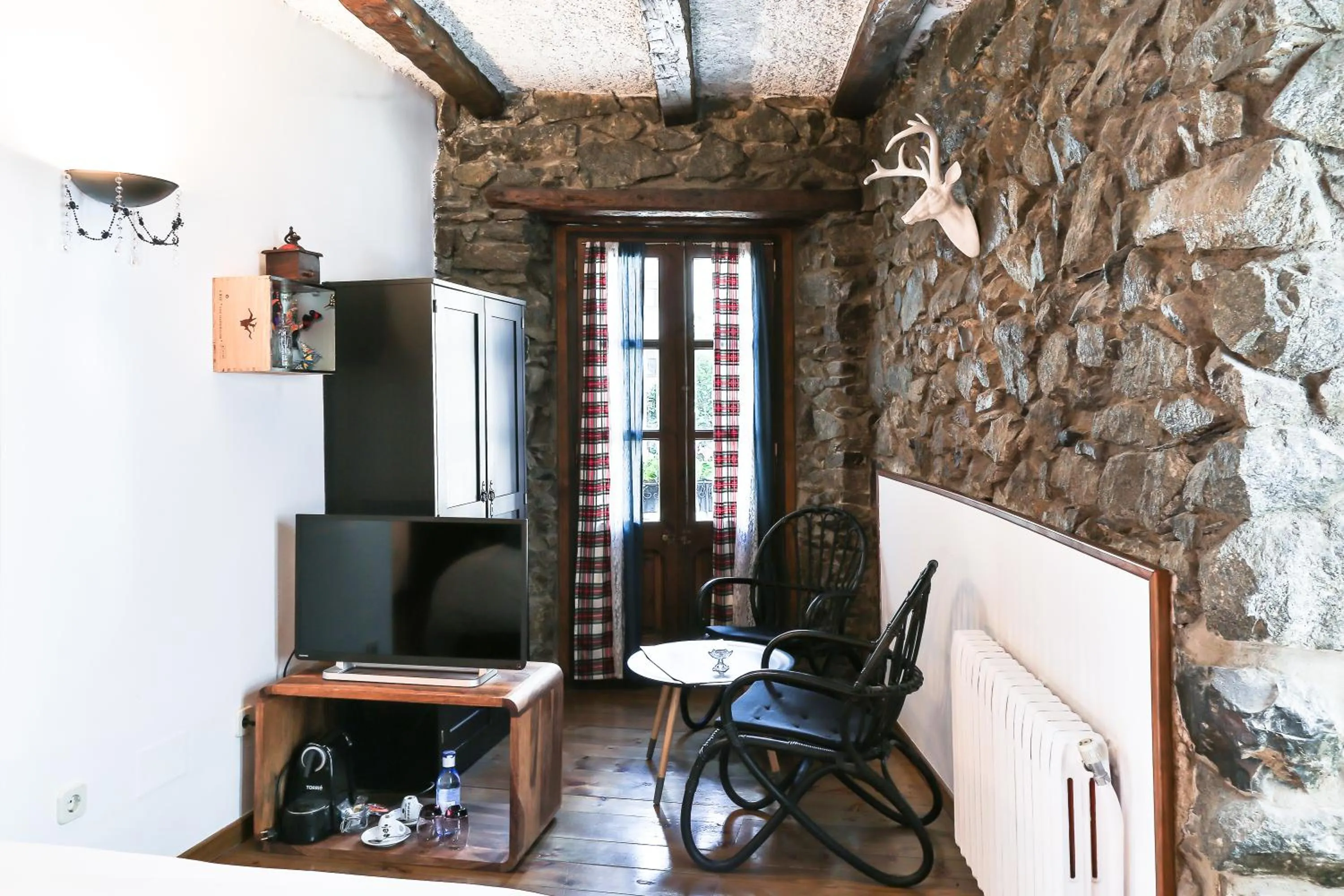 Photo of the whole room in Hostal Cisco de Sans