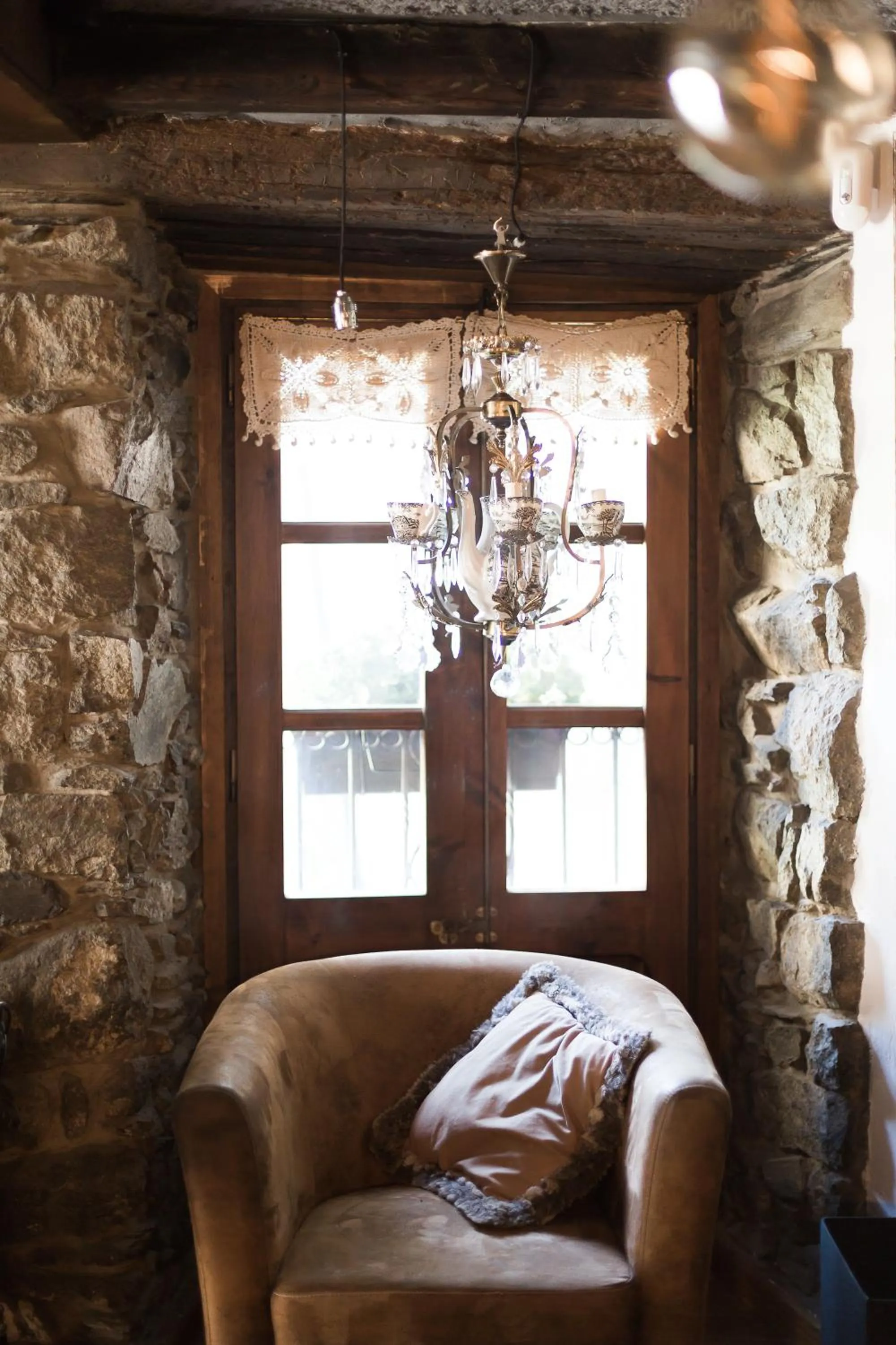 Communal lounge/ TV room in Hostal Cisco de Sans