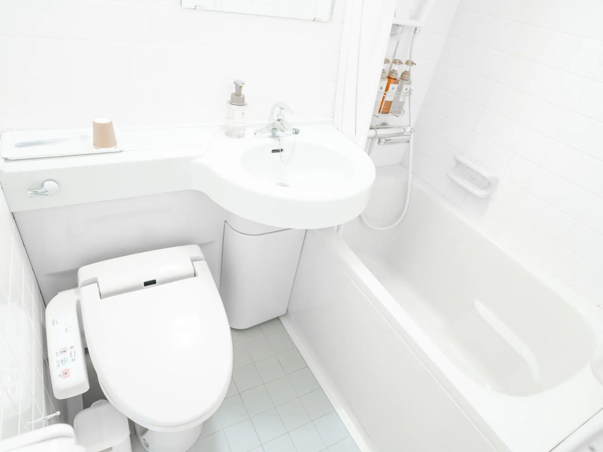 Bathroom in Ave Tennoji Hotel