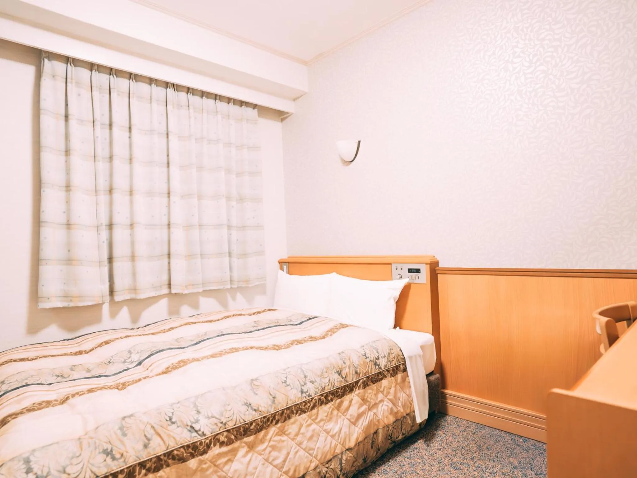 Bed in Ave Tennoji Hotel