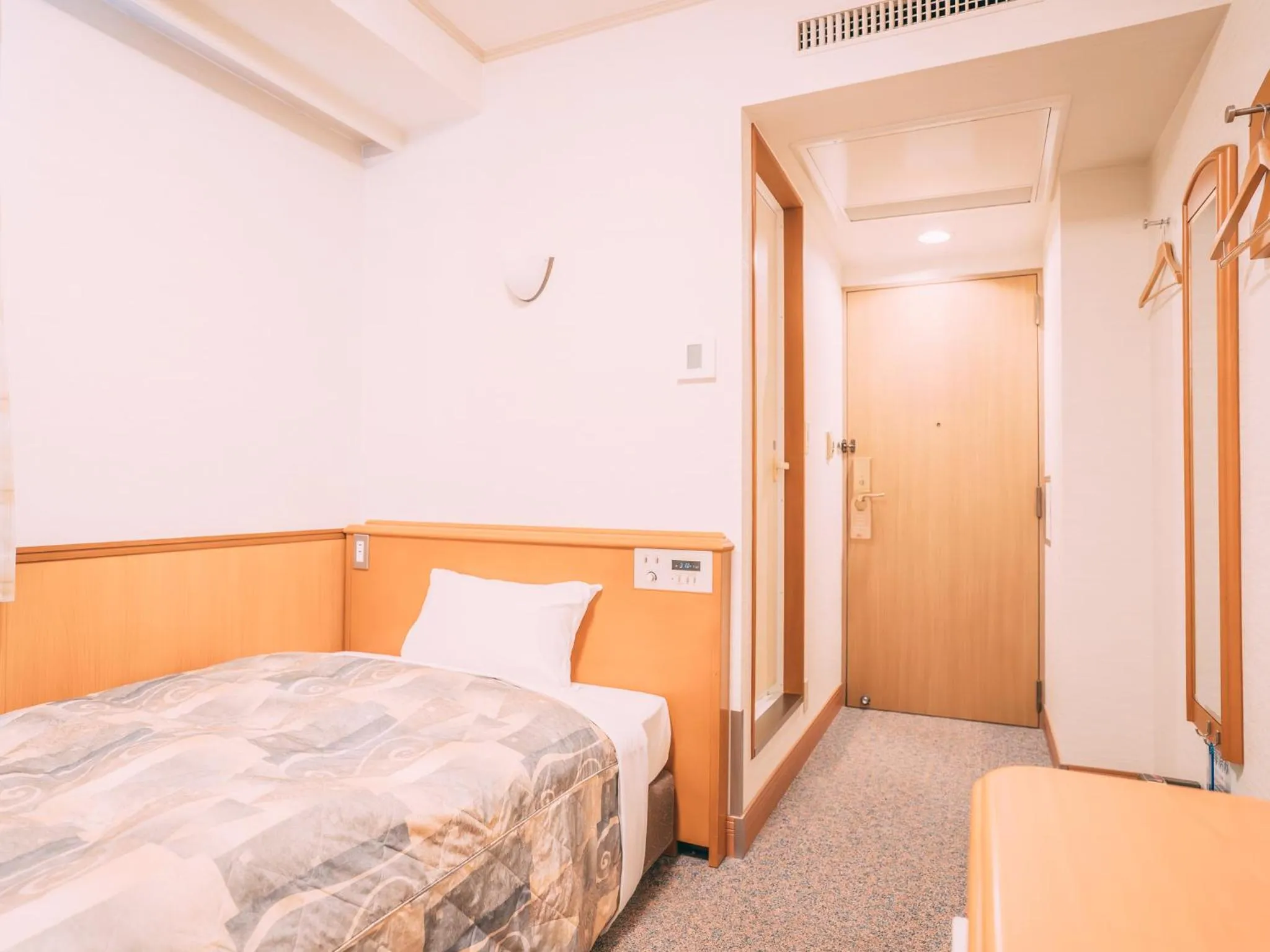 Bed in Ave Tennoji Hotel