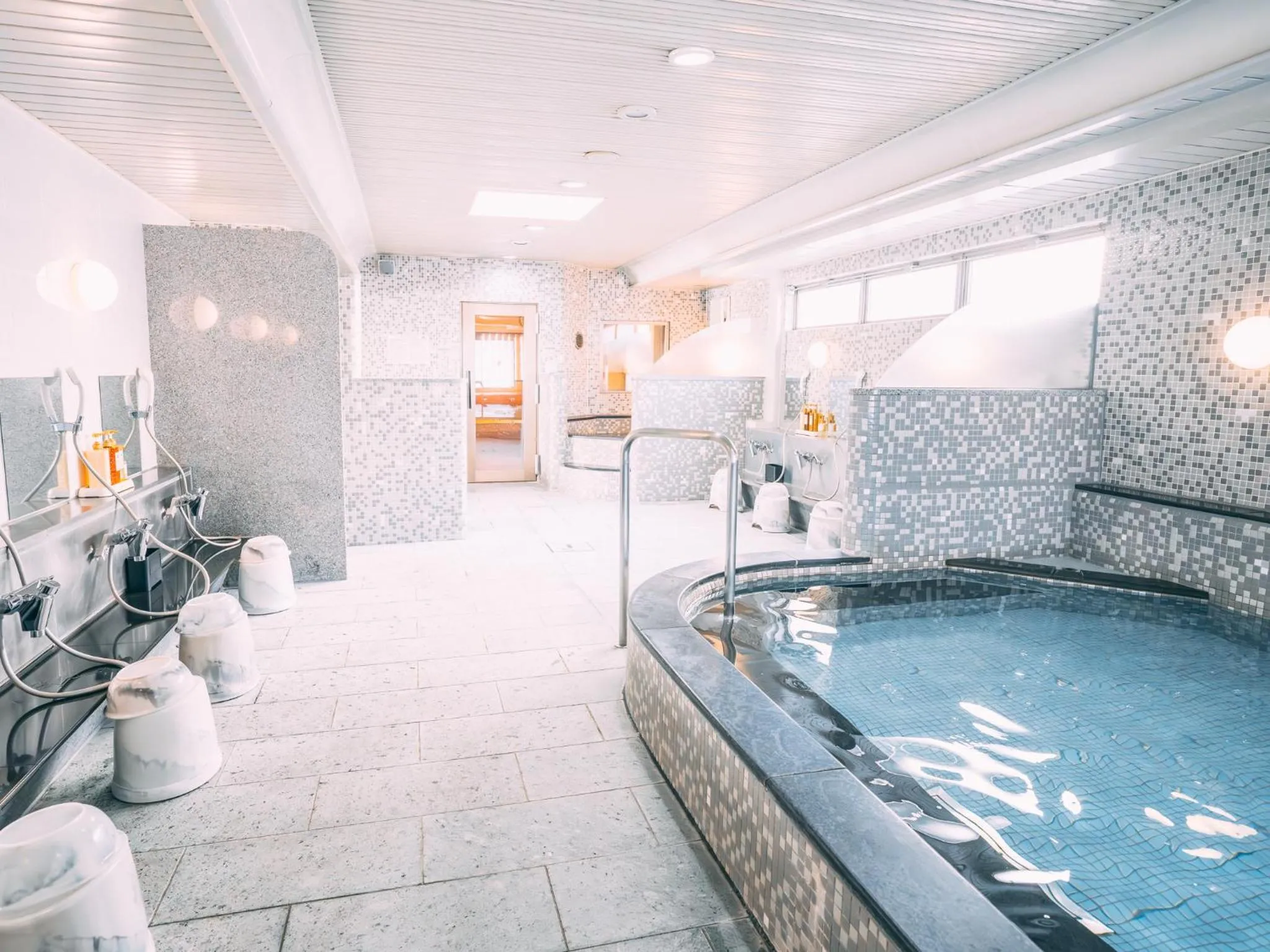 Public Bath in Ave Tennoji Hotel