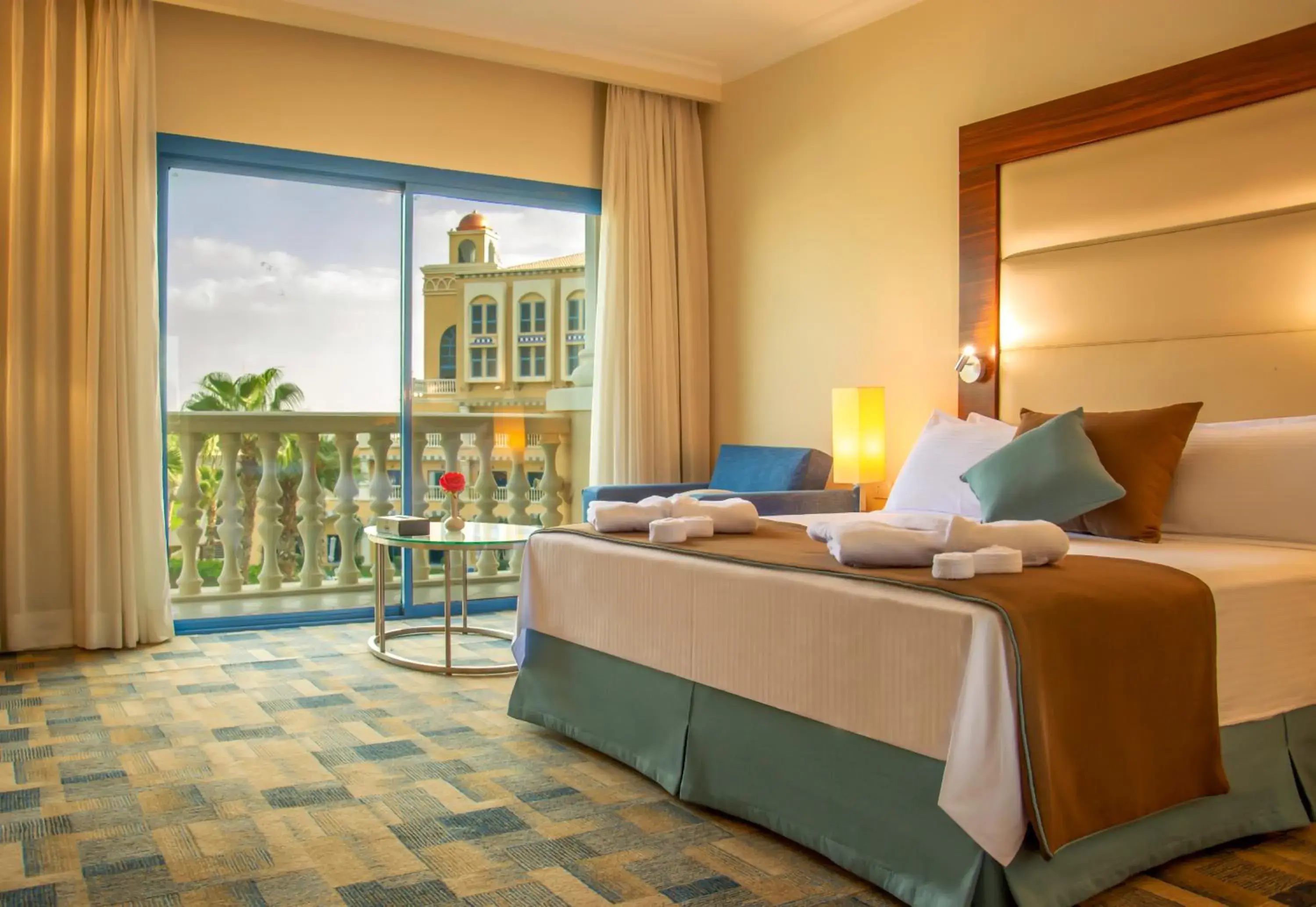 Corner Suite - single occupancy in Helnan Dream Hotel and Conference Center Corner Suite - single occupancy in Helnan Dream Hotel and Conference Center