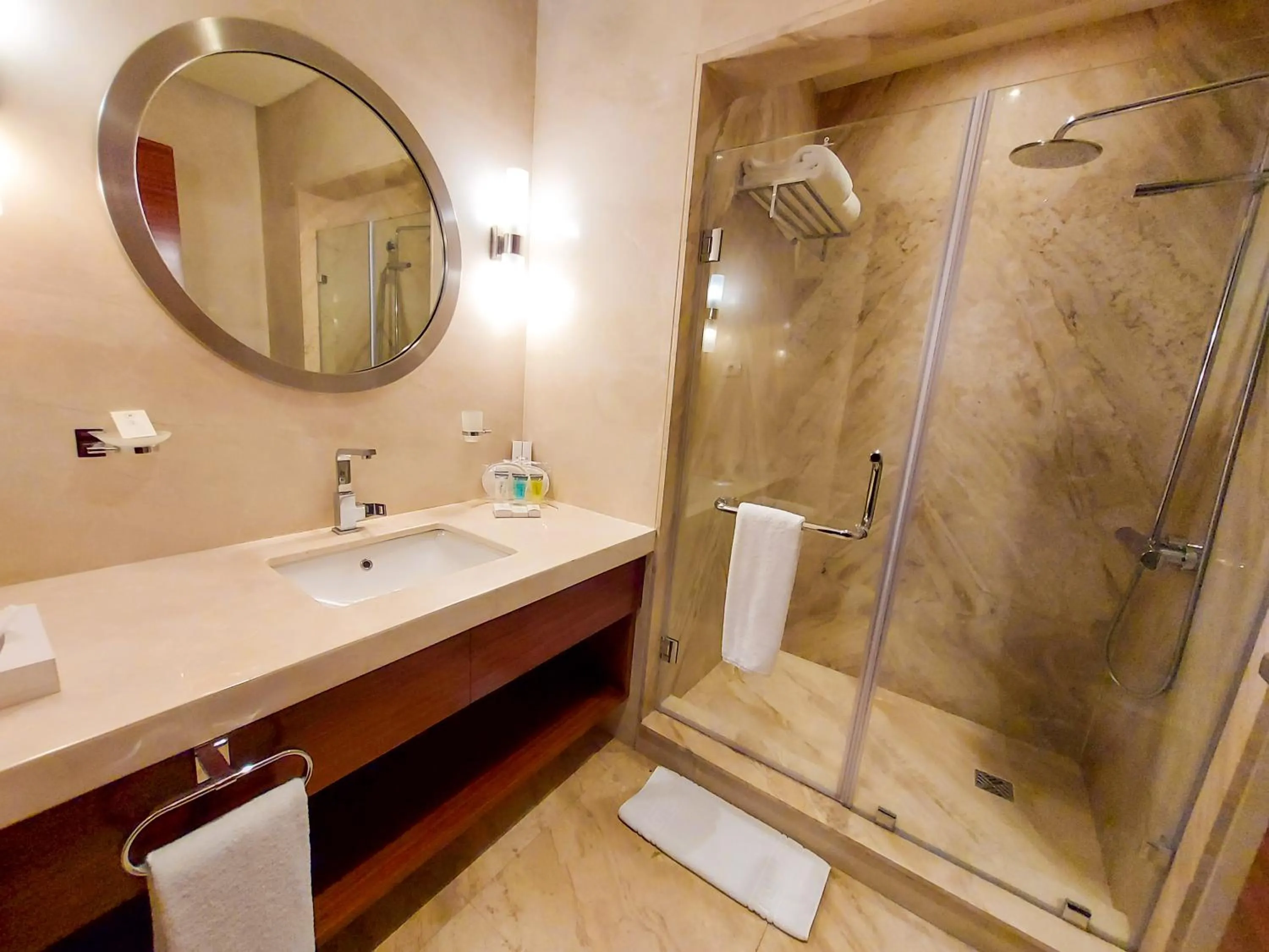 Bathroom in Helnan Dream Hotel and Conference Center