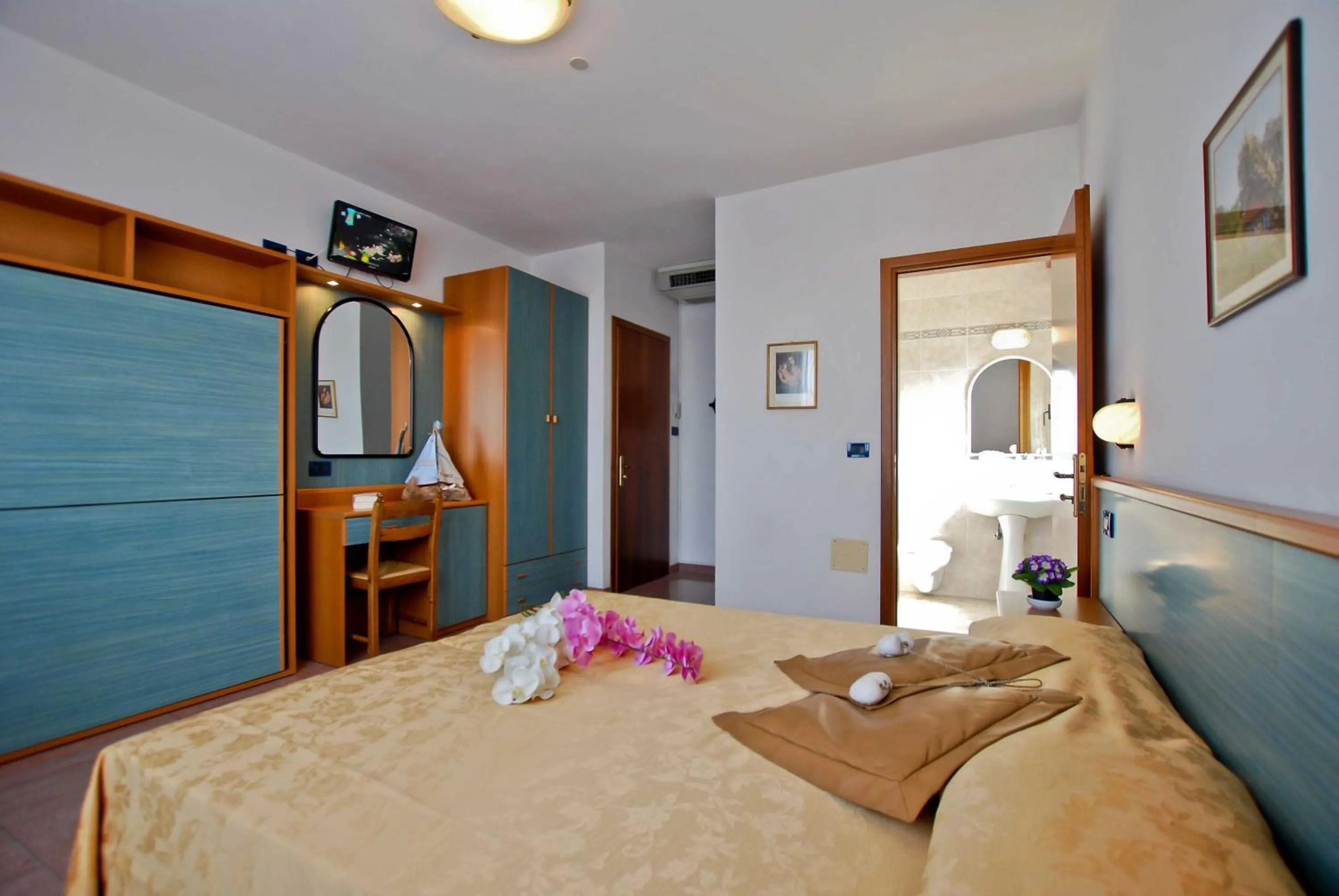 Bedroom, Bed in Hotel Jonni