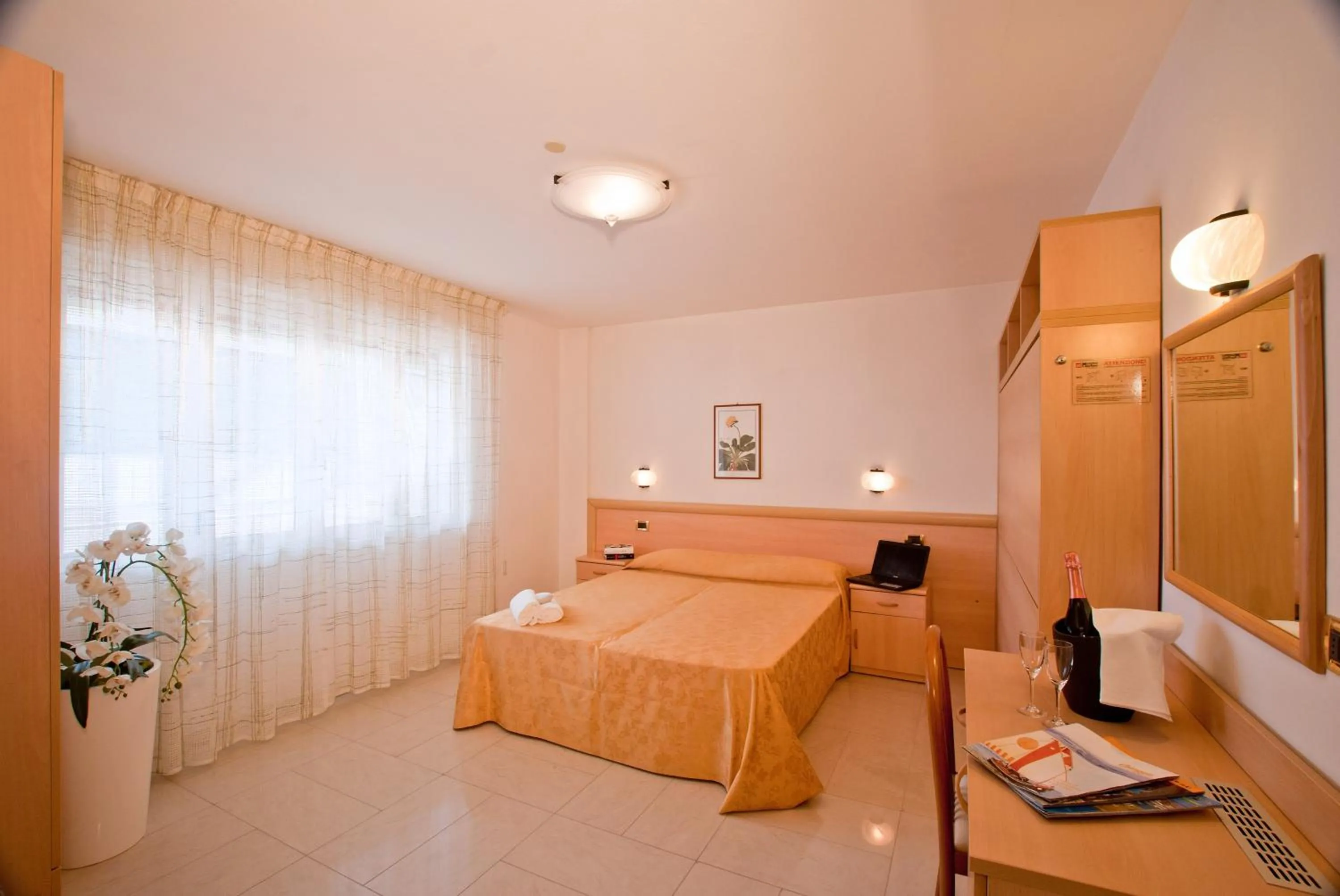 Bed in Hotel Jonni