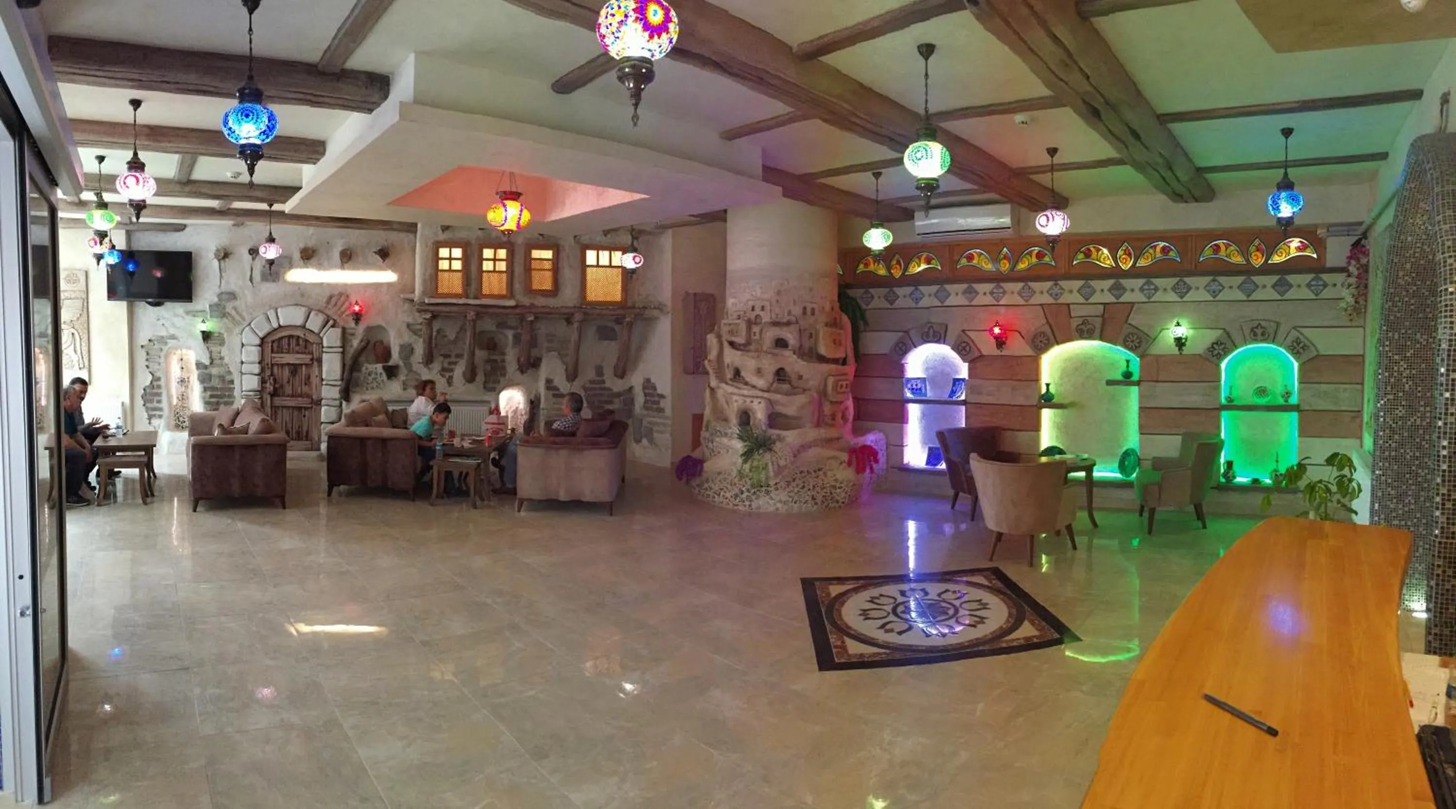 Lobby or reception in Waha Hotel