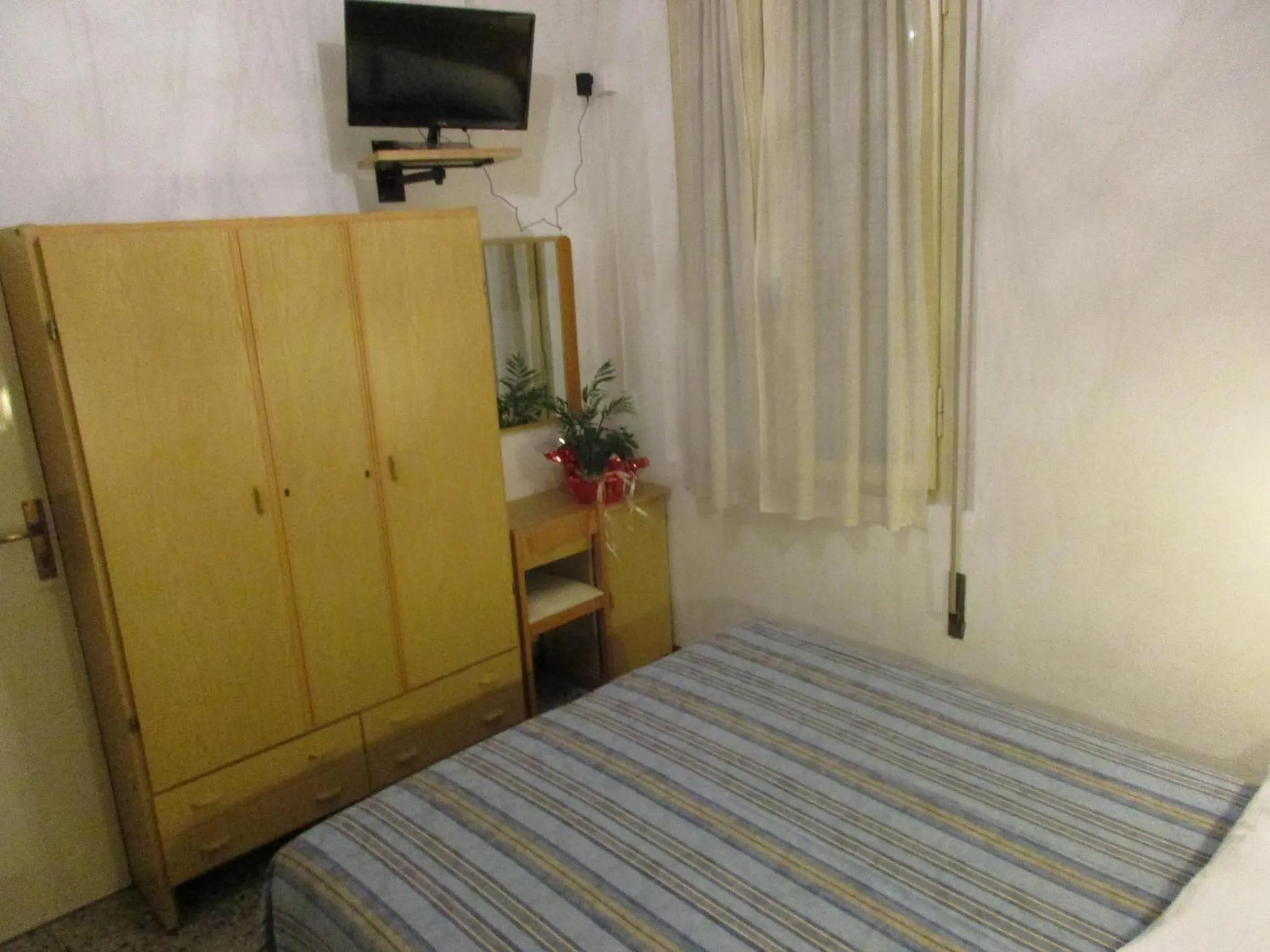 Bed in Hotel Pensione Ornella