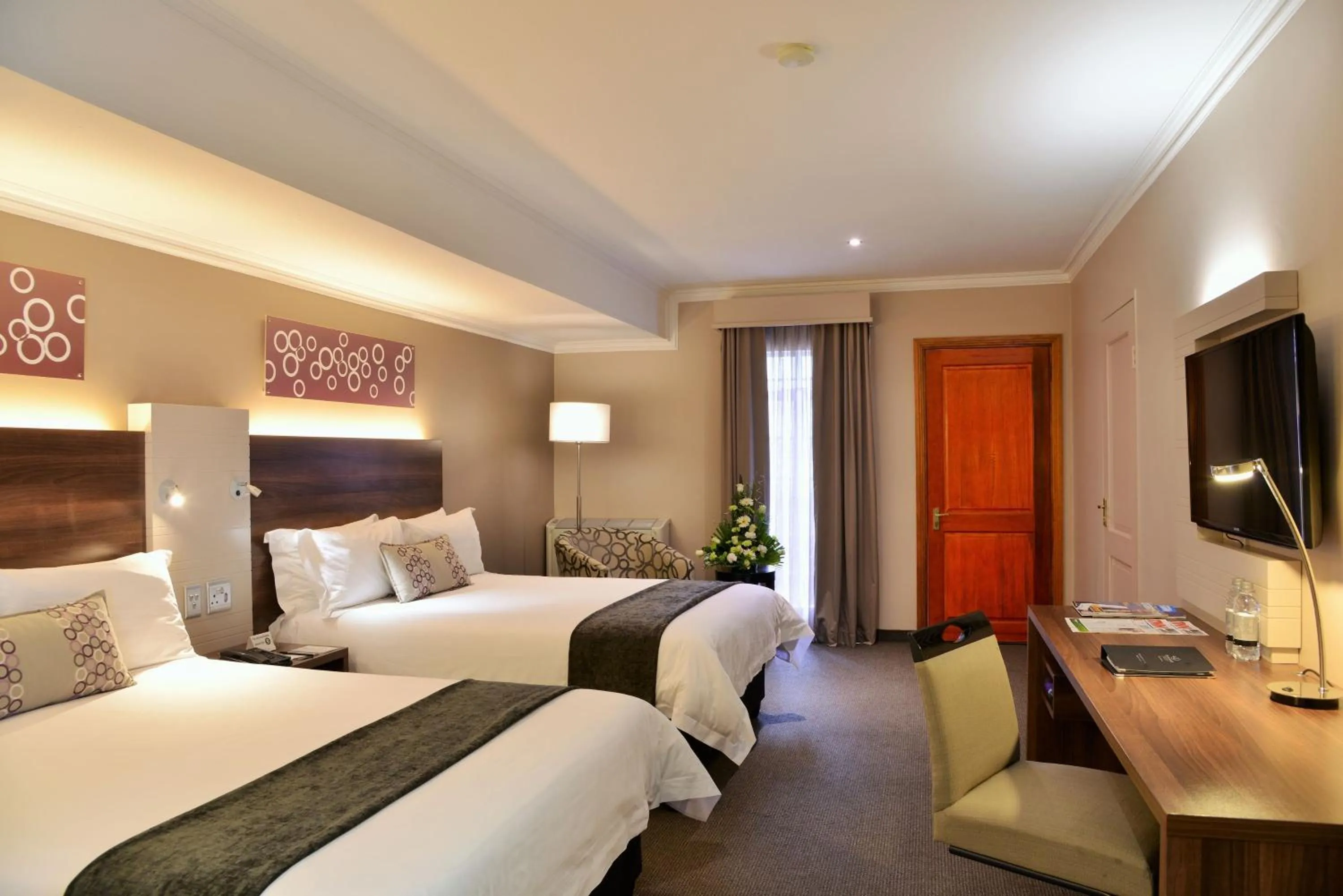 Photo of the whole room, Bed in Birchwood Hotel and OR Tambo Conference Centre