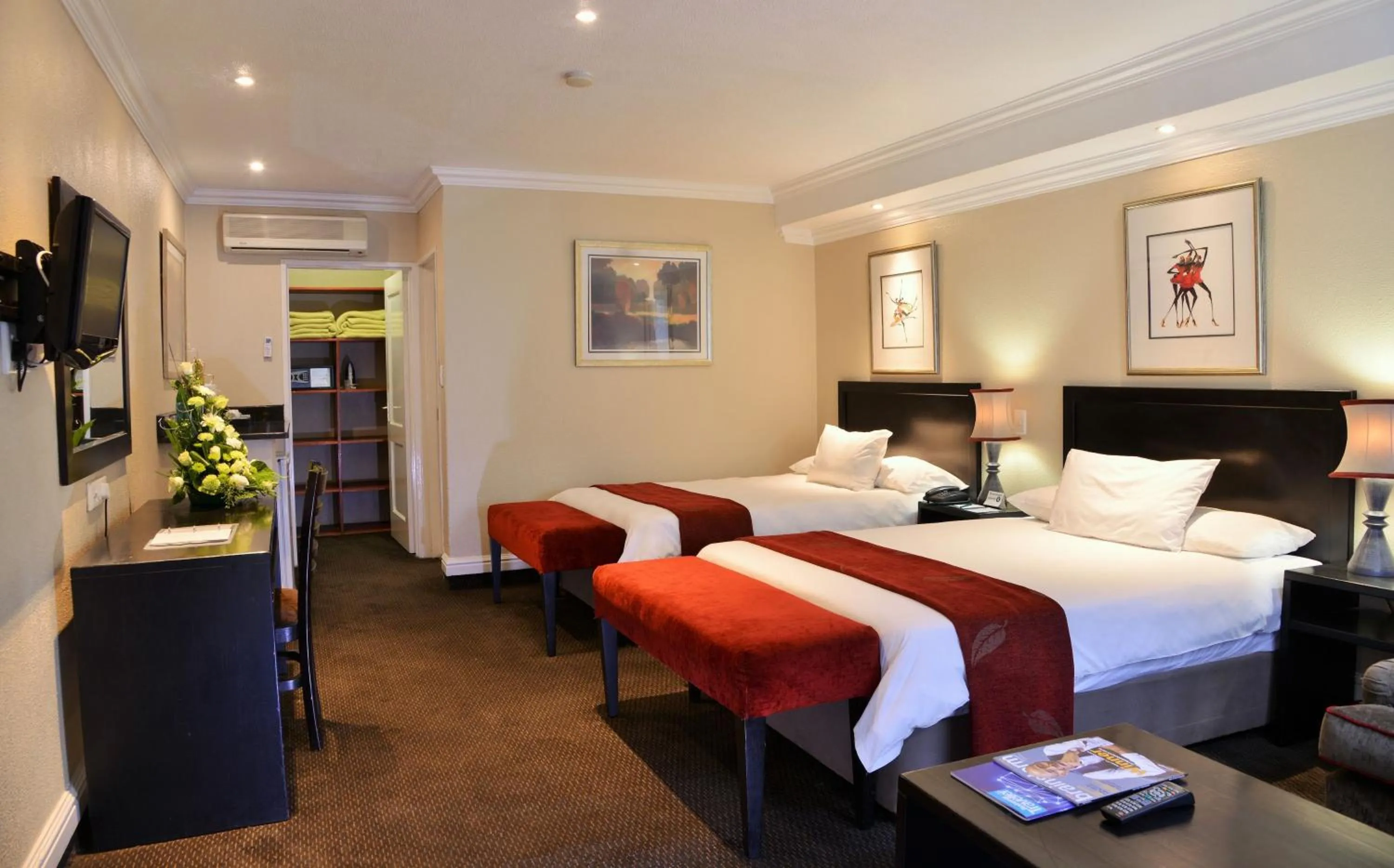 Photo of the whole room, Bed in Birchwood Hotel and OR Tambo Conference Centre