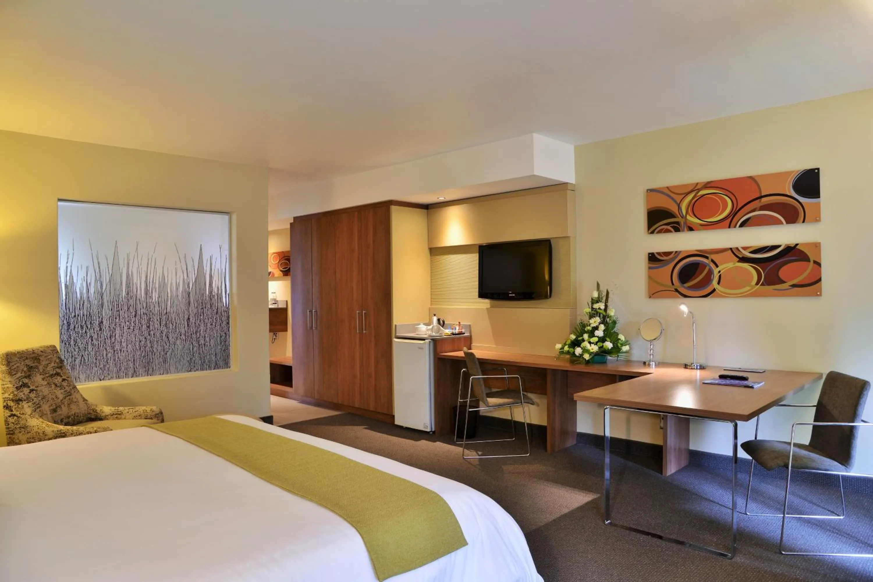 Photo of the whole room, Bed in Birchwood Hotel and OR Tambo Conference Centre
