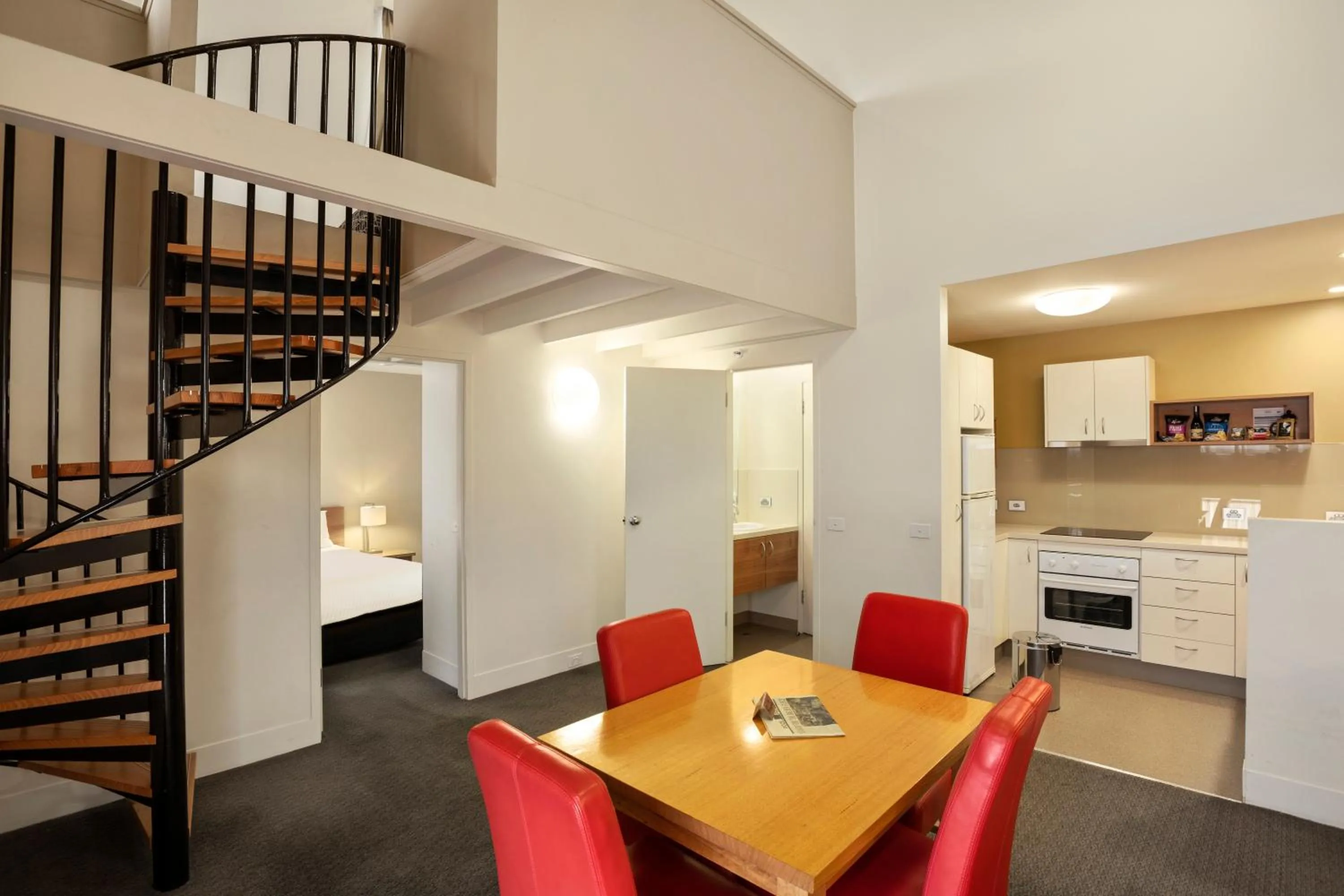 Dining area in The Old Woolstore Apartment Hotel