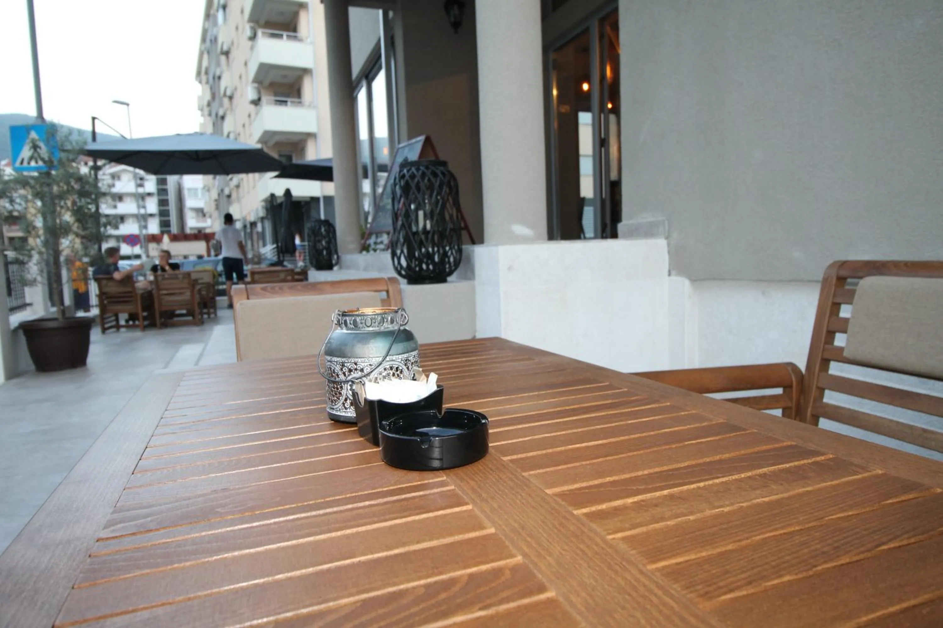 Restaurant/places to eat in Le Marc Guest house