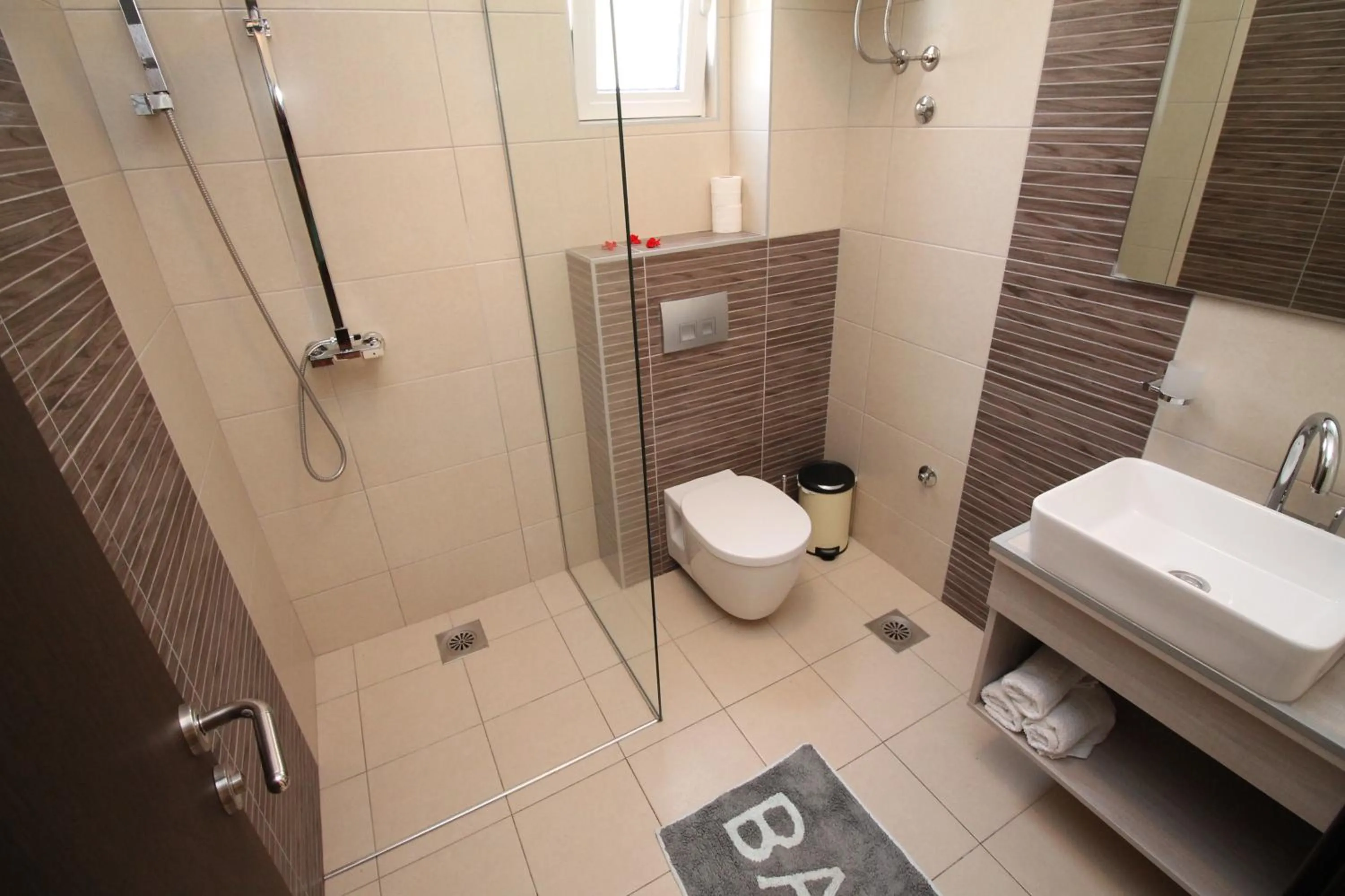 Bathroom in Le Marc Guest house