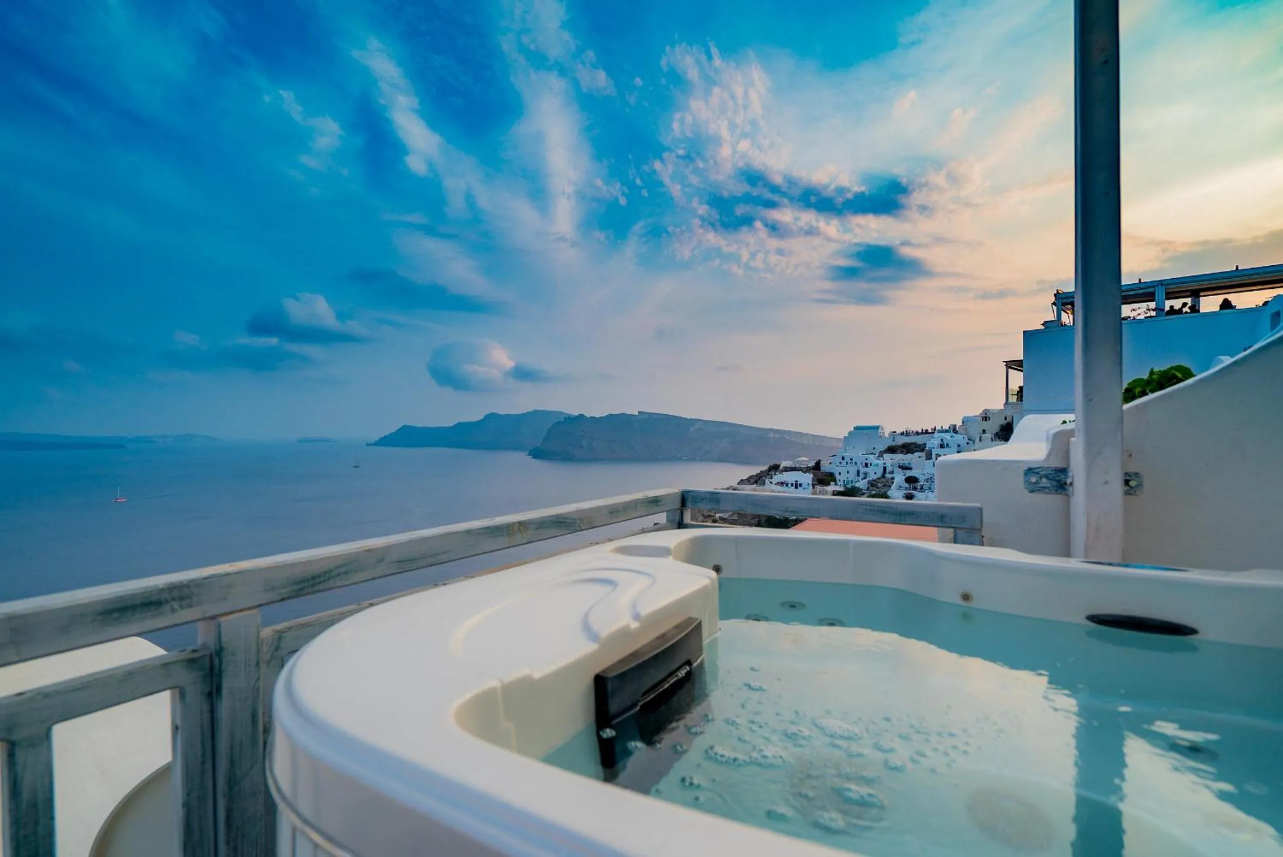 Hot Tub in Kaleidoscope Cave Houses