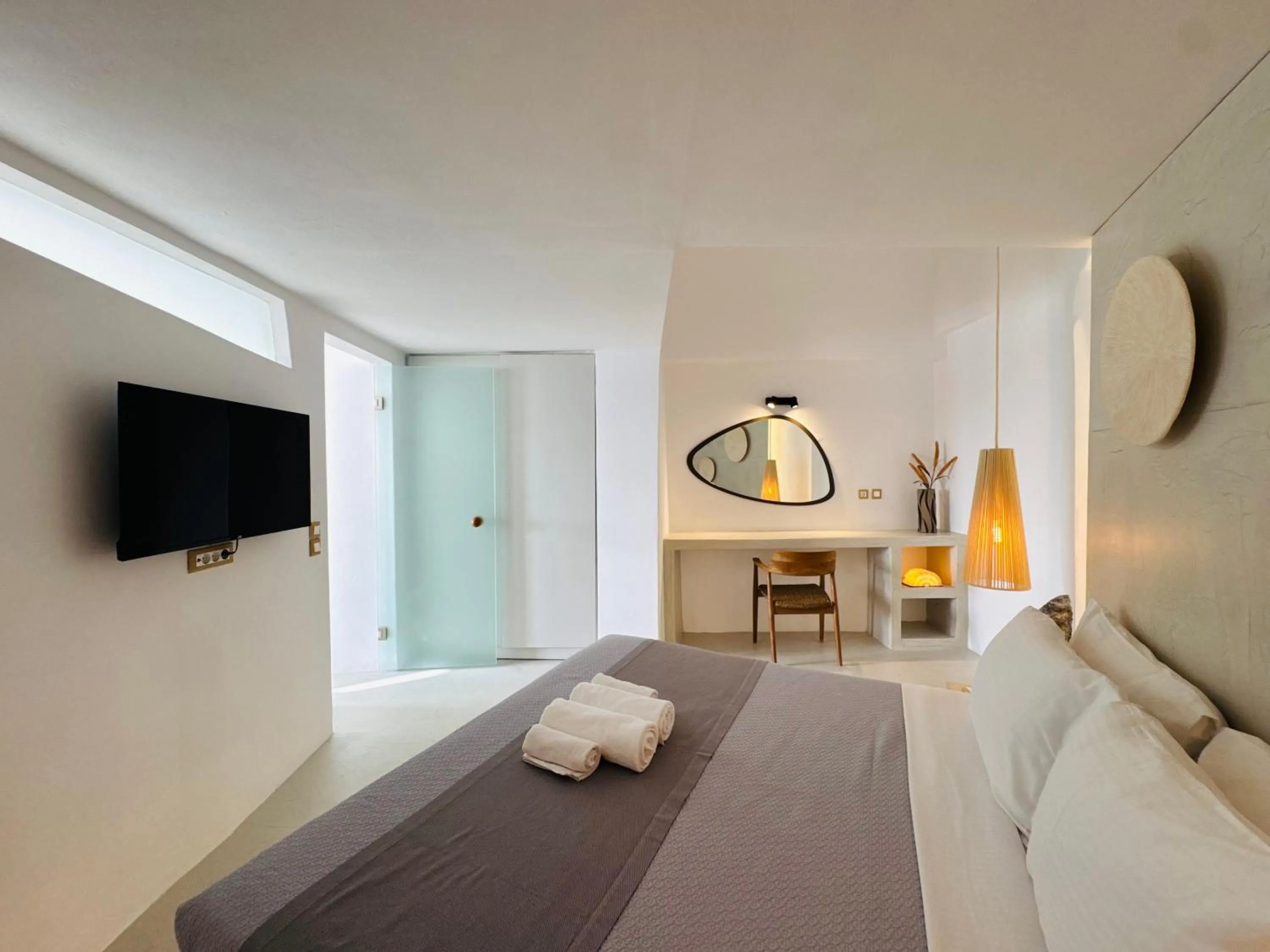 Bed in Kaleidoscope Cave Houses