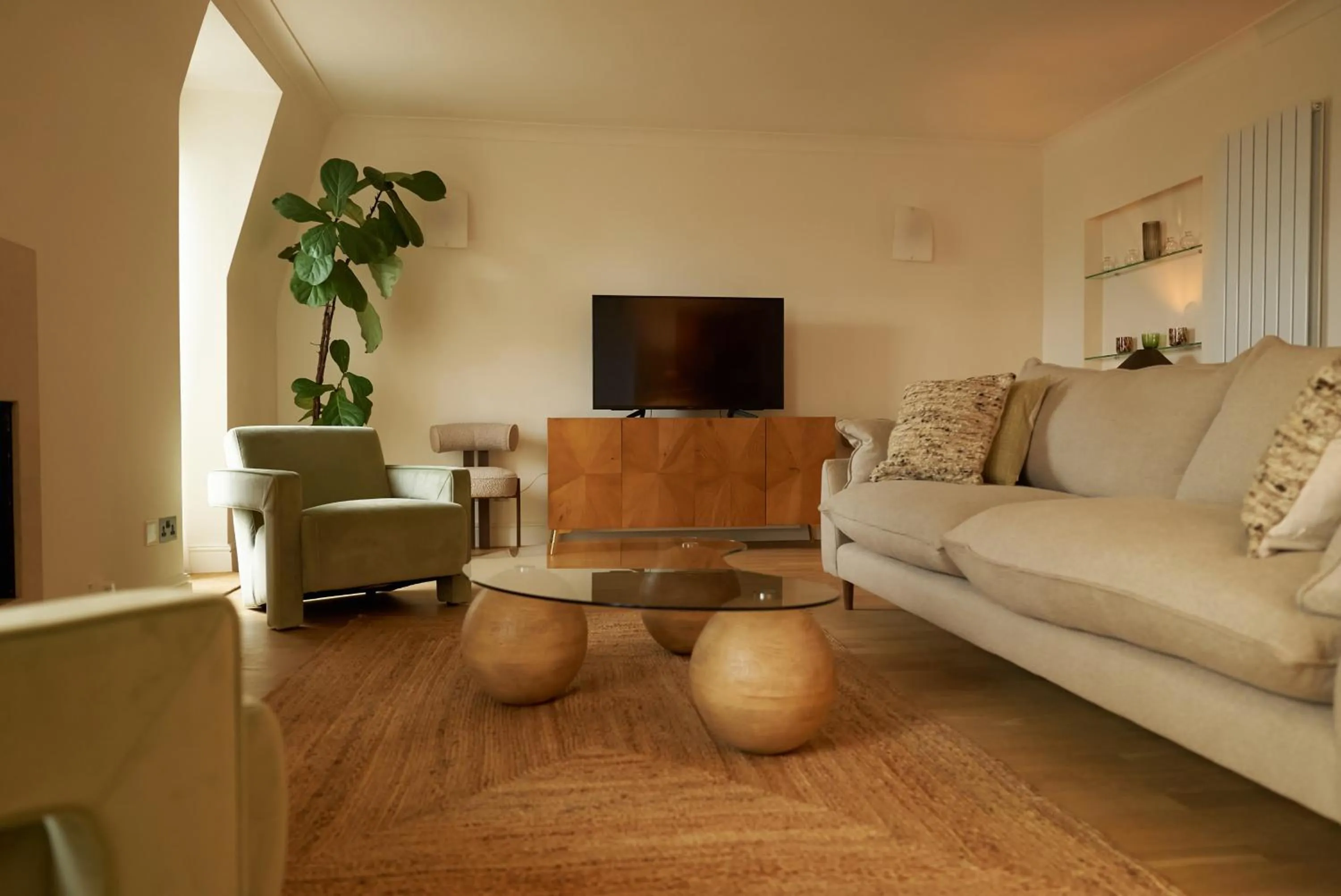 Living room in Europa House Apartments