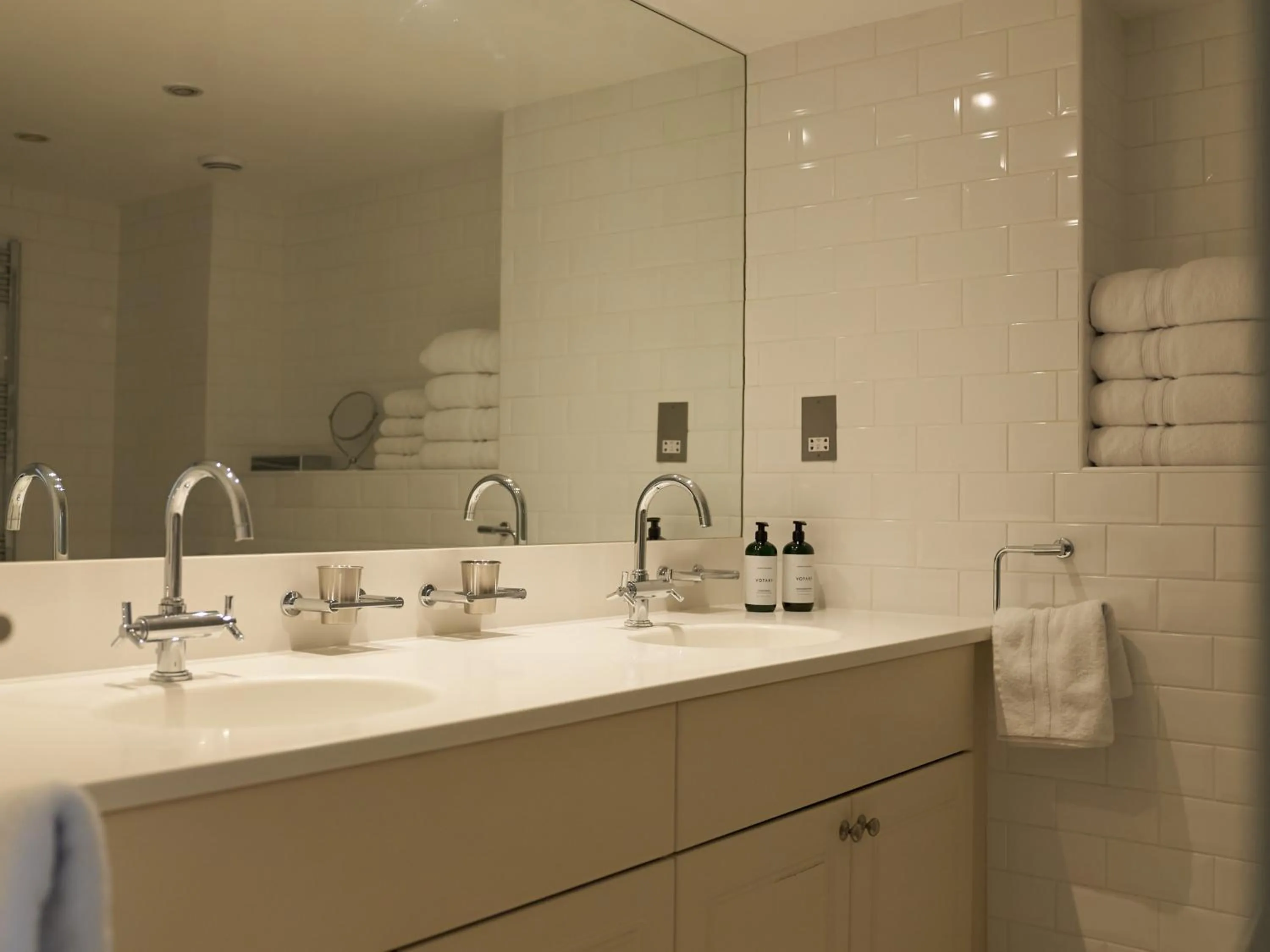 Europa House Apartments