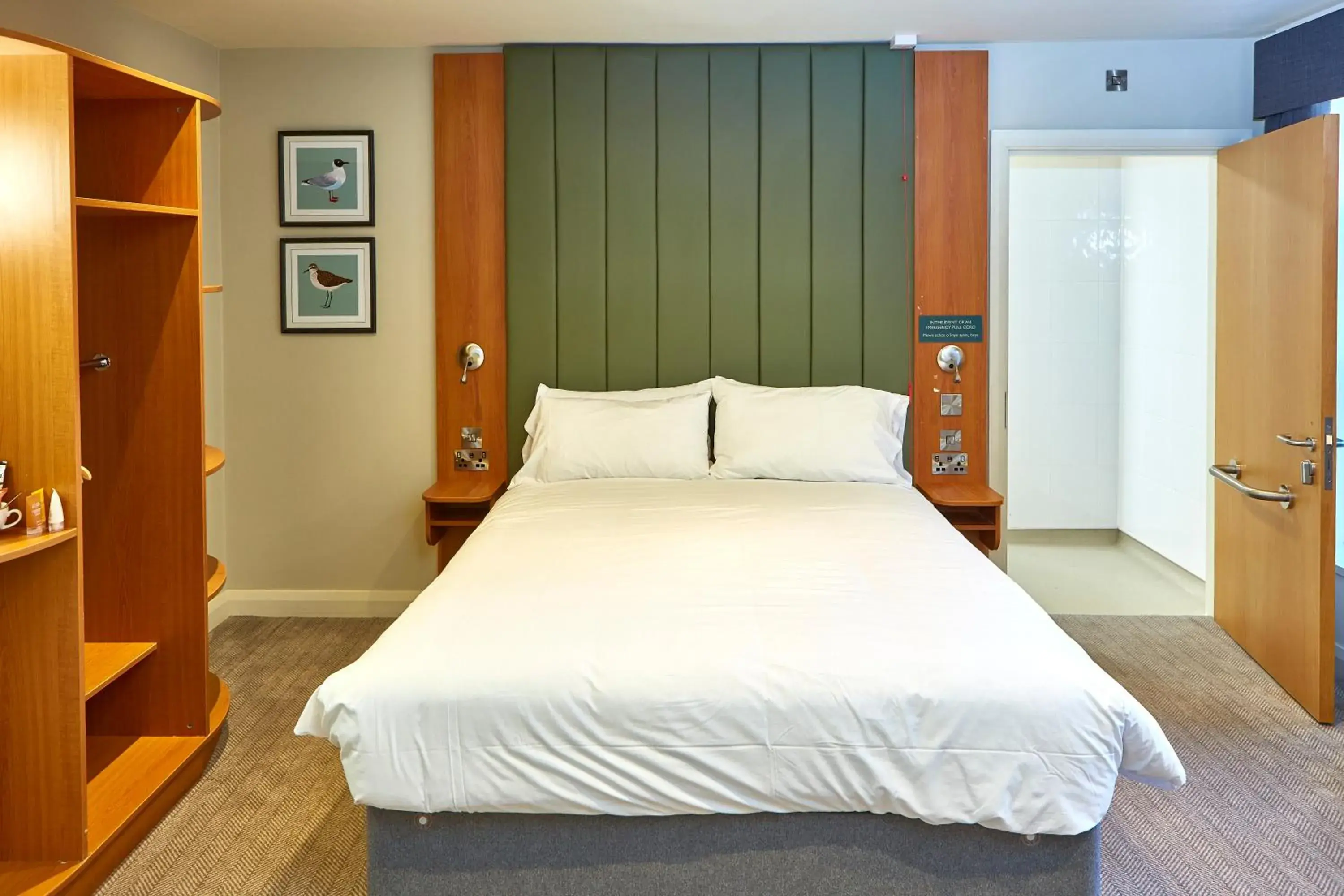 Classic Double Room with Wet Room in Craigside Manor Classic Double Room with Wet Room in Craigside Manor