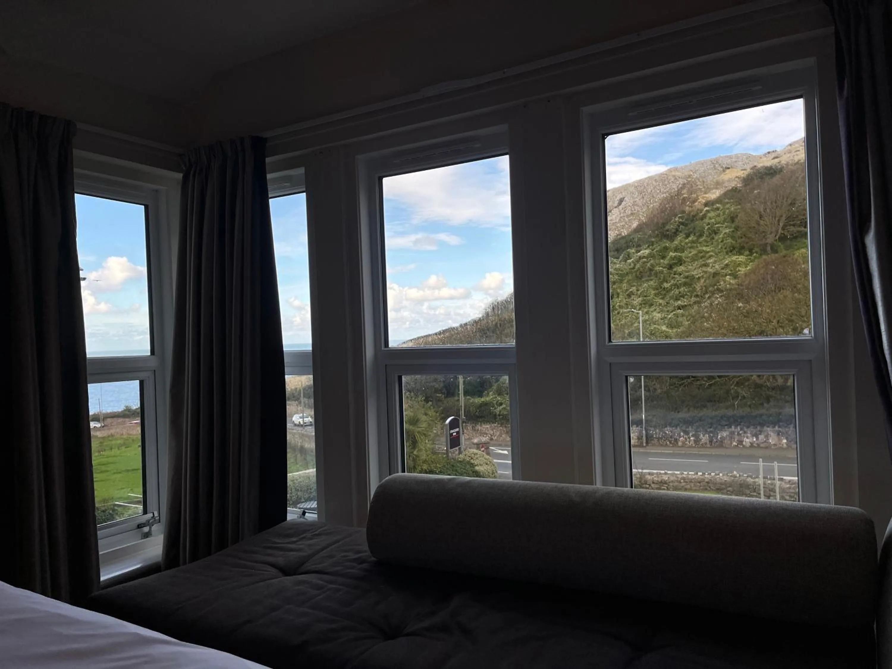 Bedroom, Bed in Craigside Manor