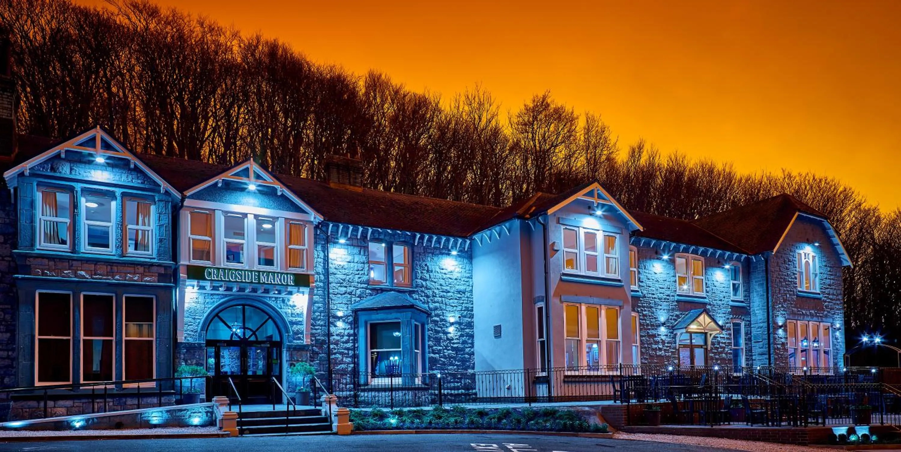 Property building in Craigside Manor