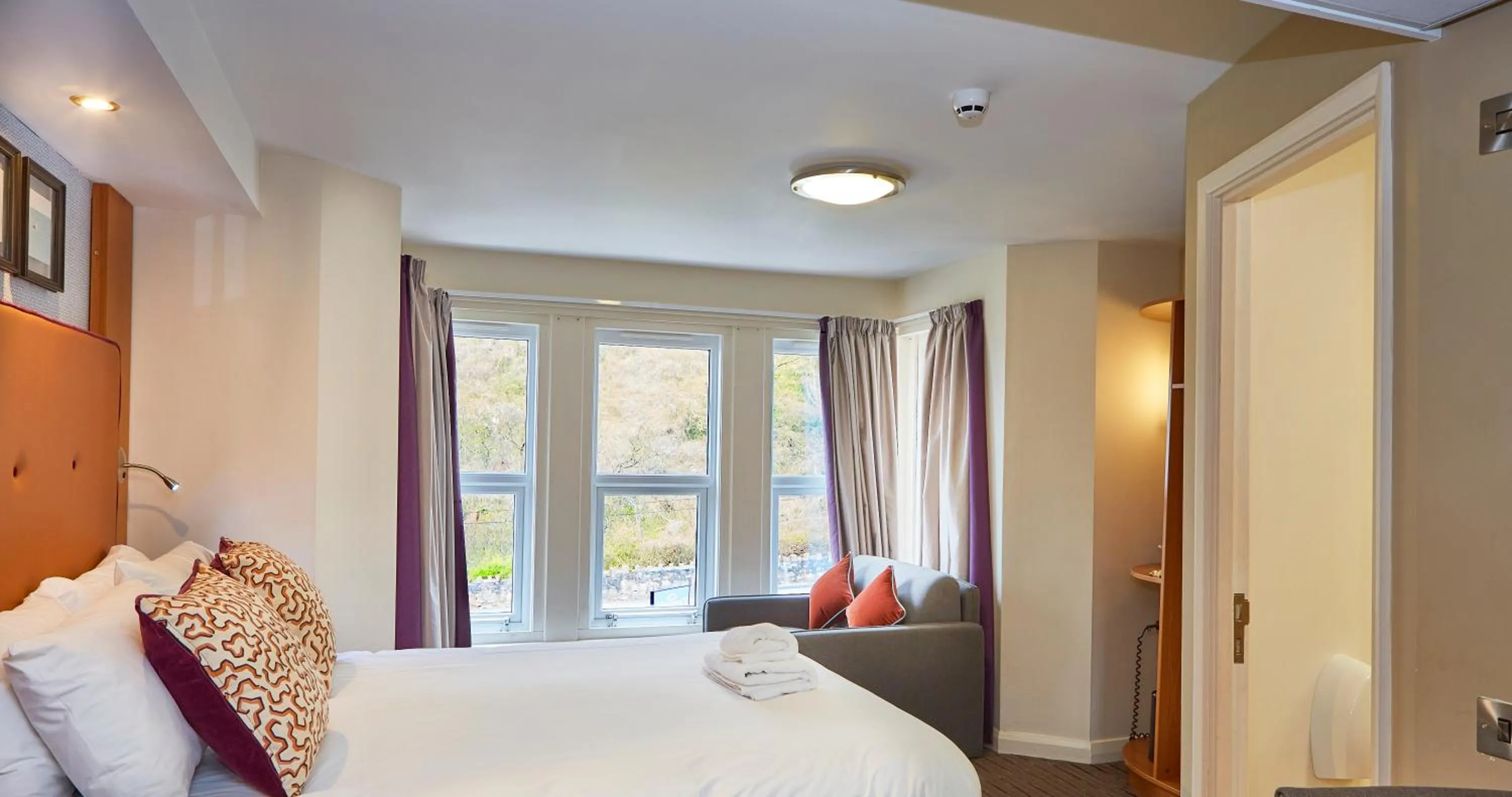 Bed in Craigside Manor