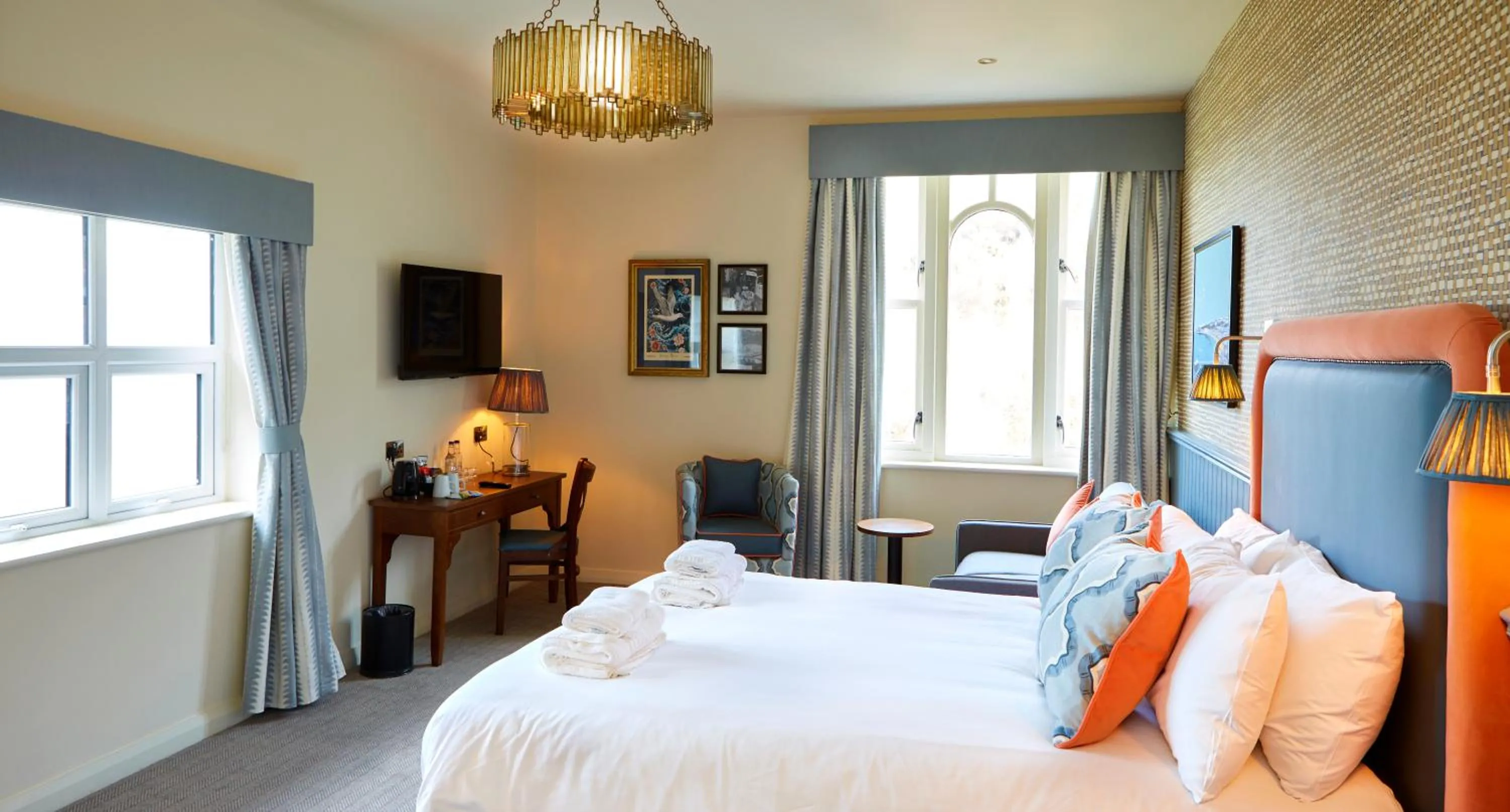 Bedroom, Bed in Craigside Manor
