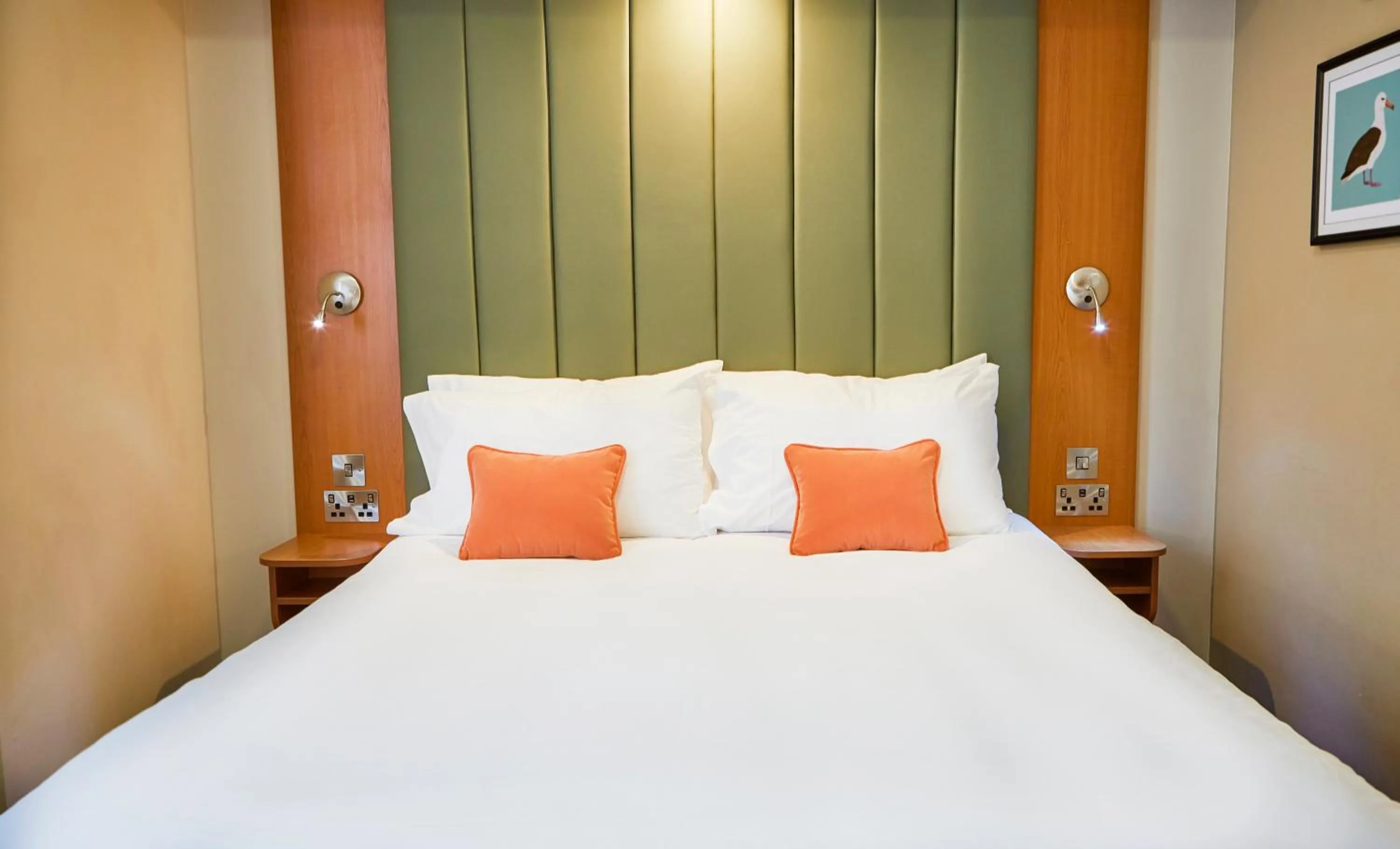 Bed in Craigside Manor
