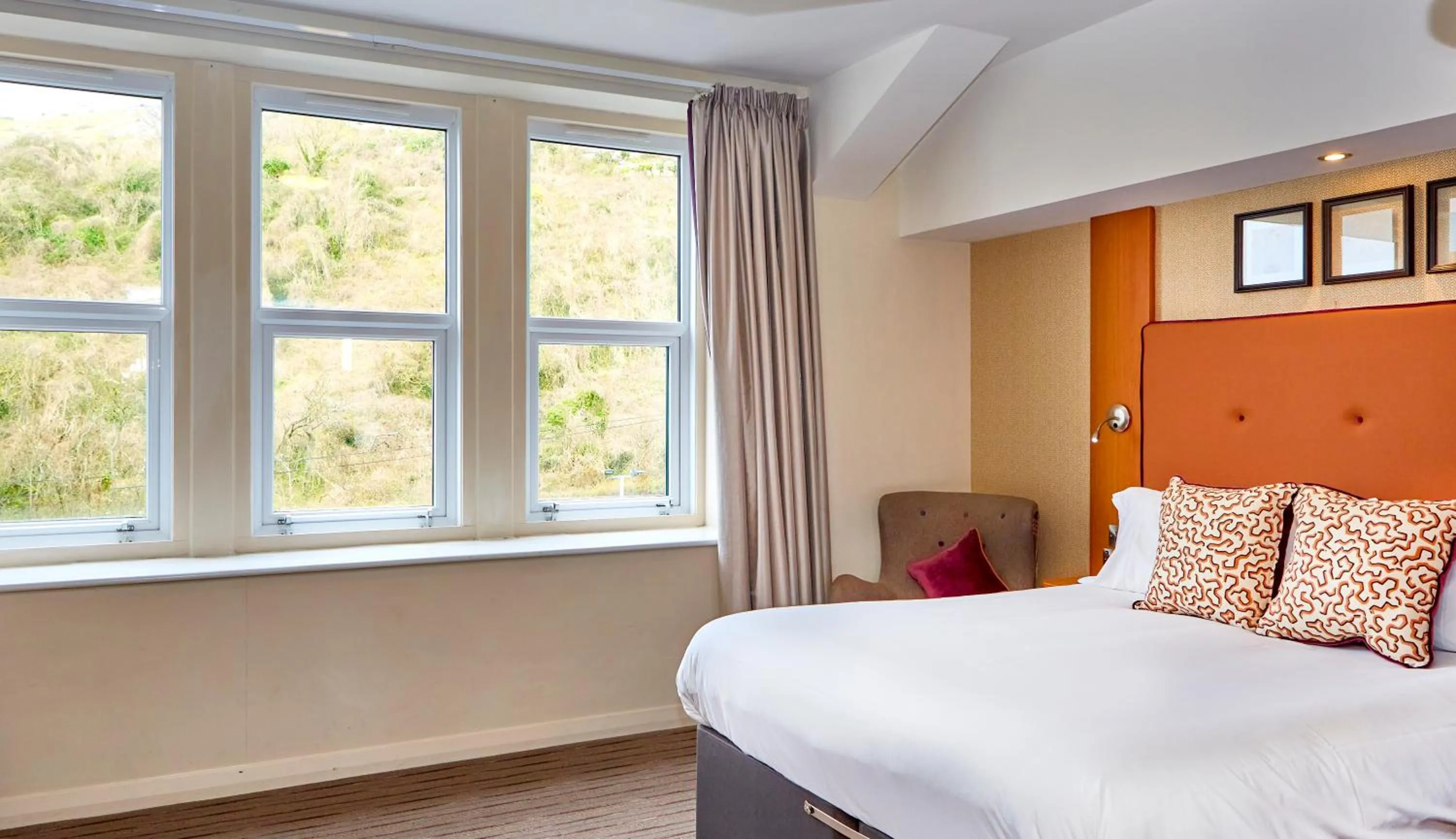 Bed in Craigside Manor