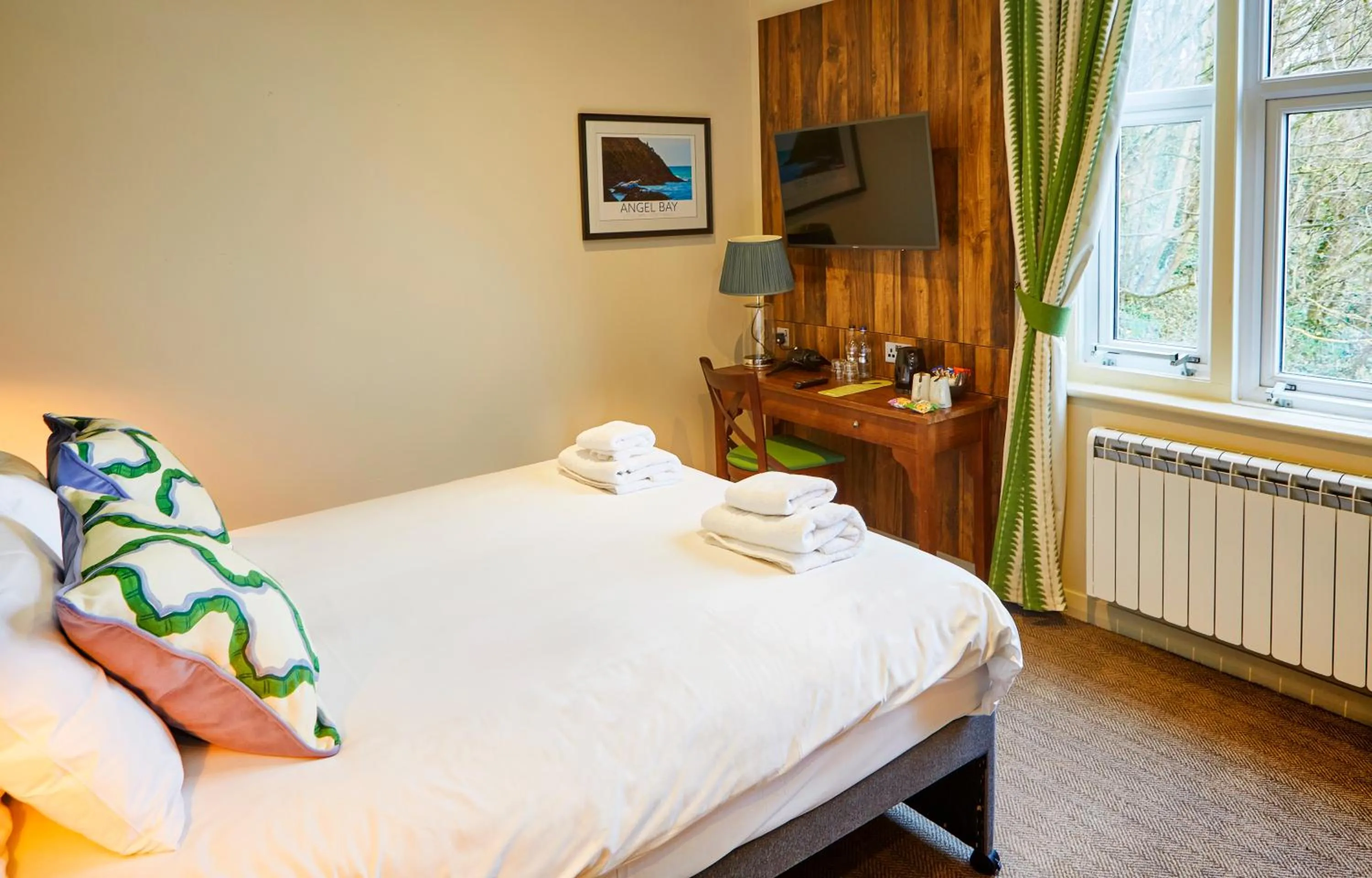 Bed in Craigside Manor