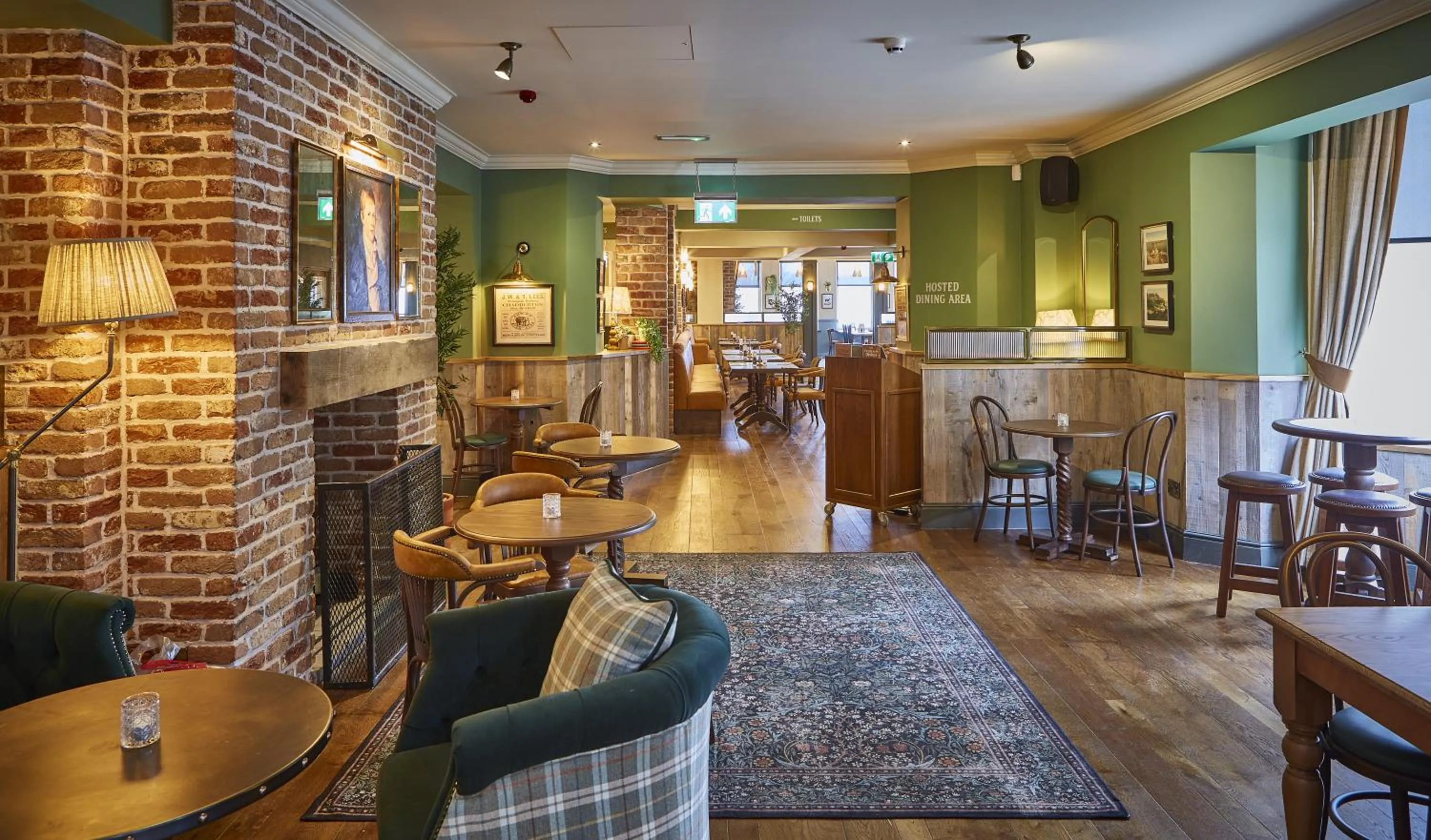 Restaurant/places to eat in Craigside Manor
