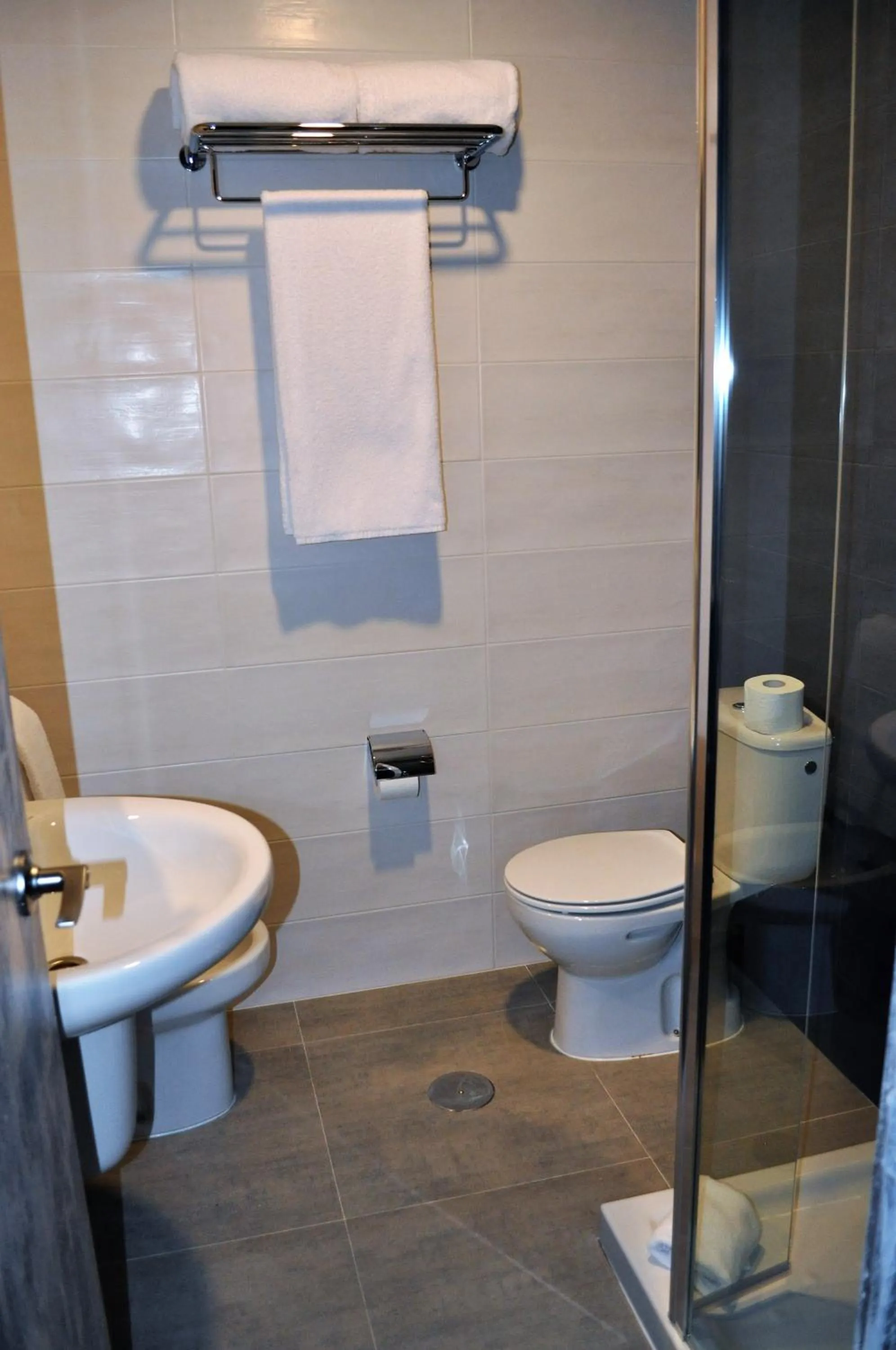 Shower in Hotel Celanova