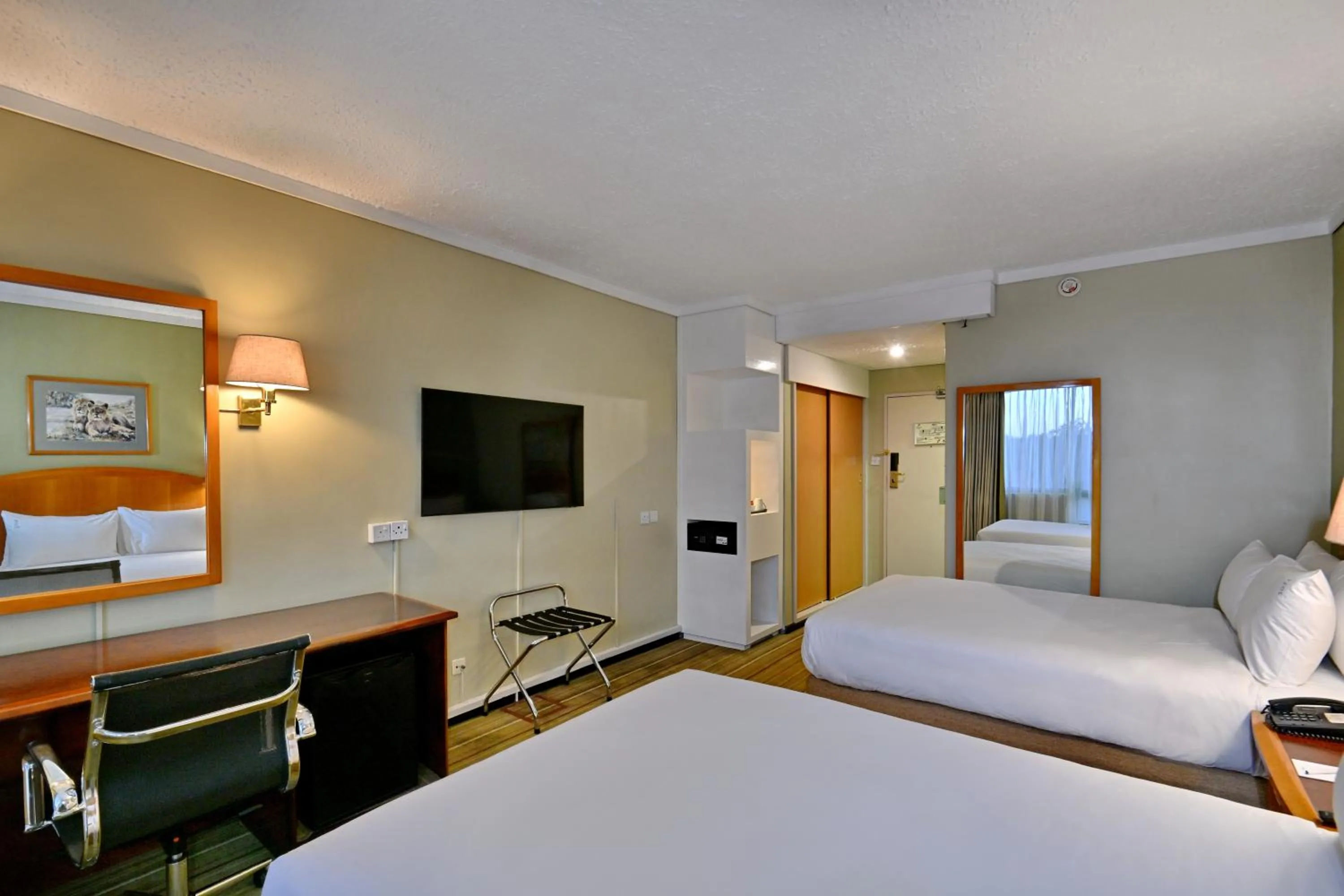 Bedroom in Holiday Inn - Harare by IHG