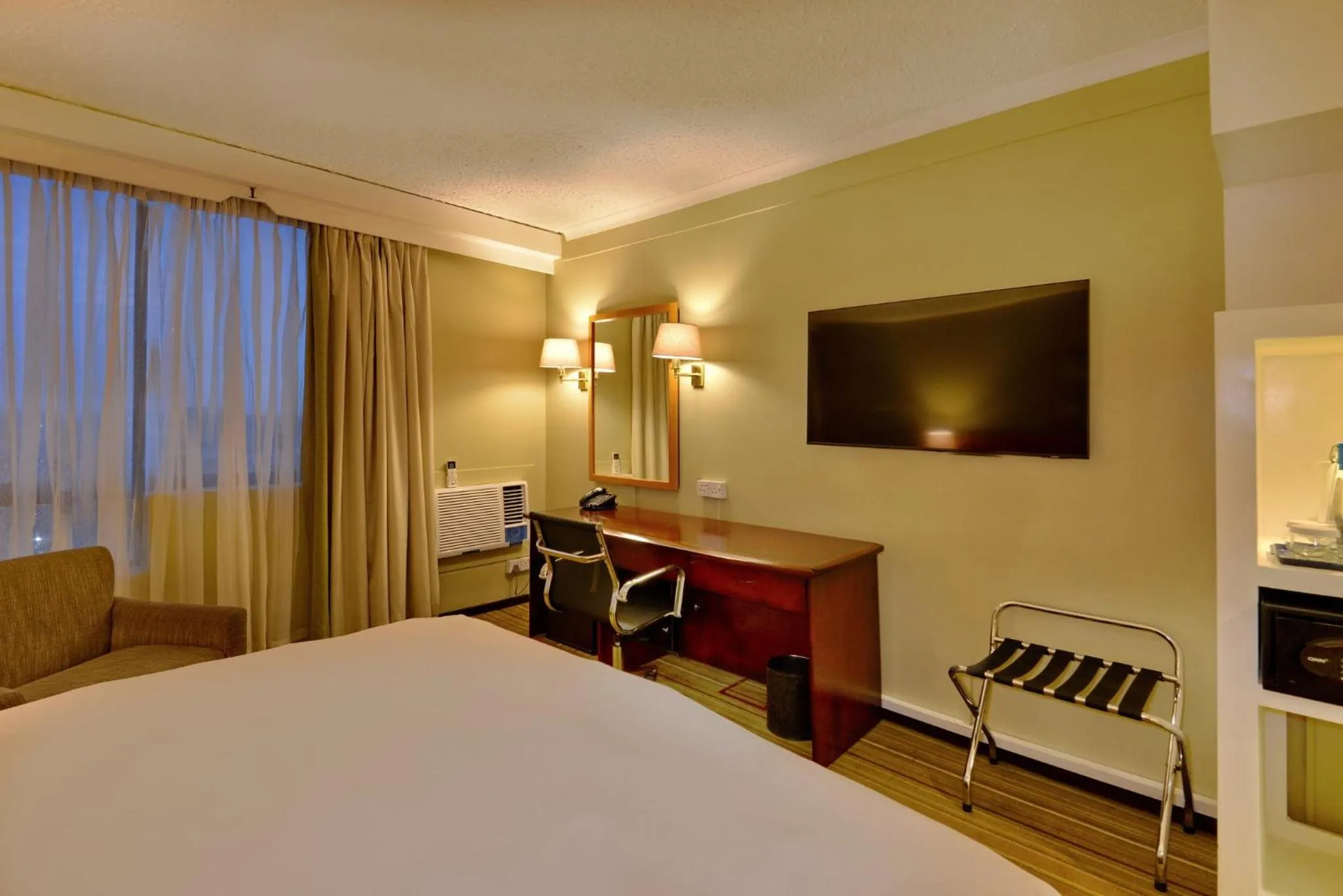 Photo of the whole room in Holiday Inn - Harare by IHG