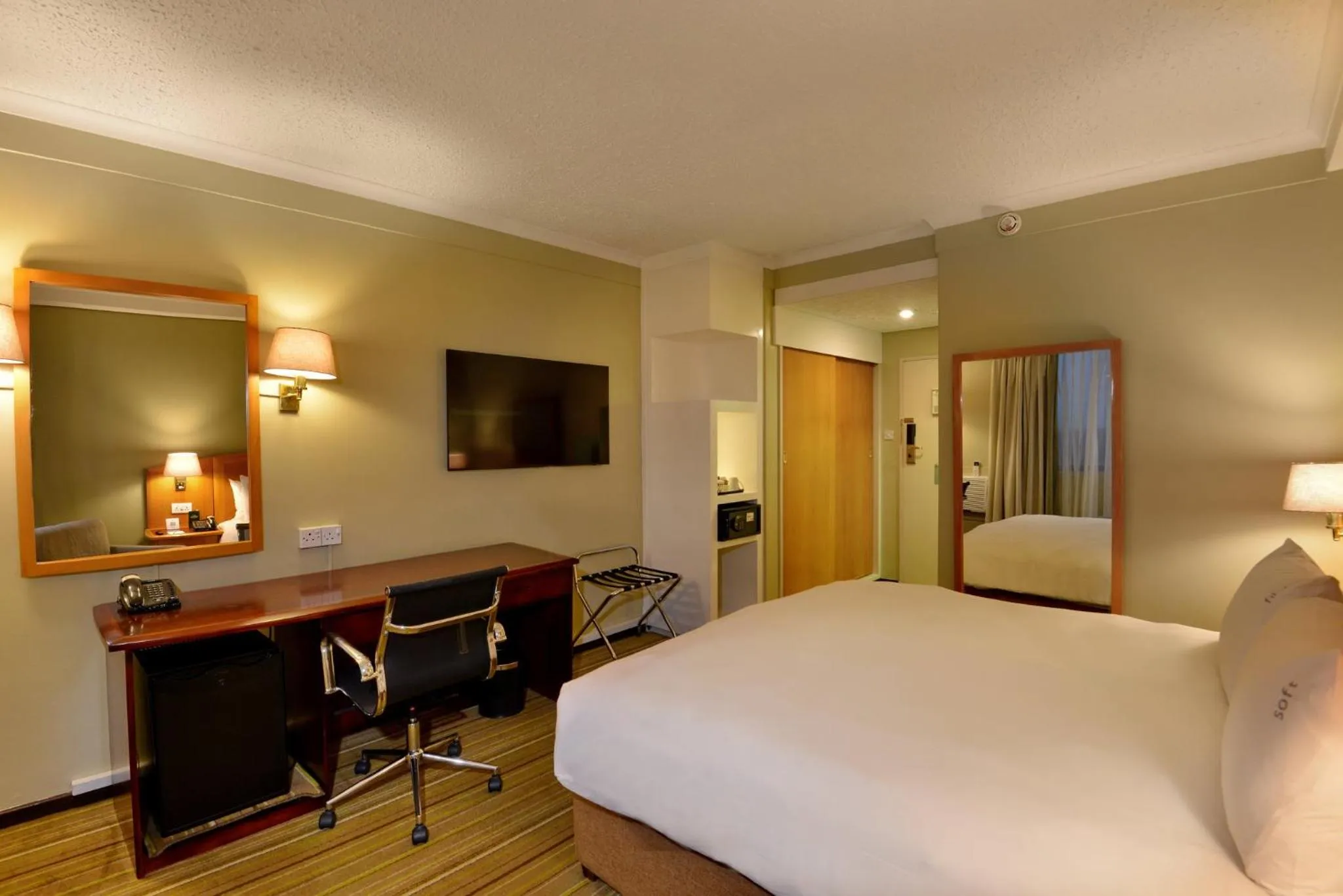 Photo of the whole room in Holiday Inn - Harare by IHG