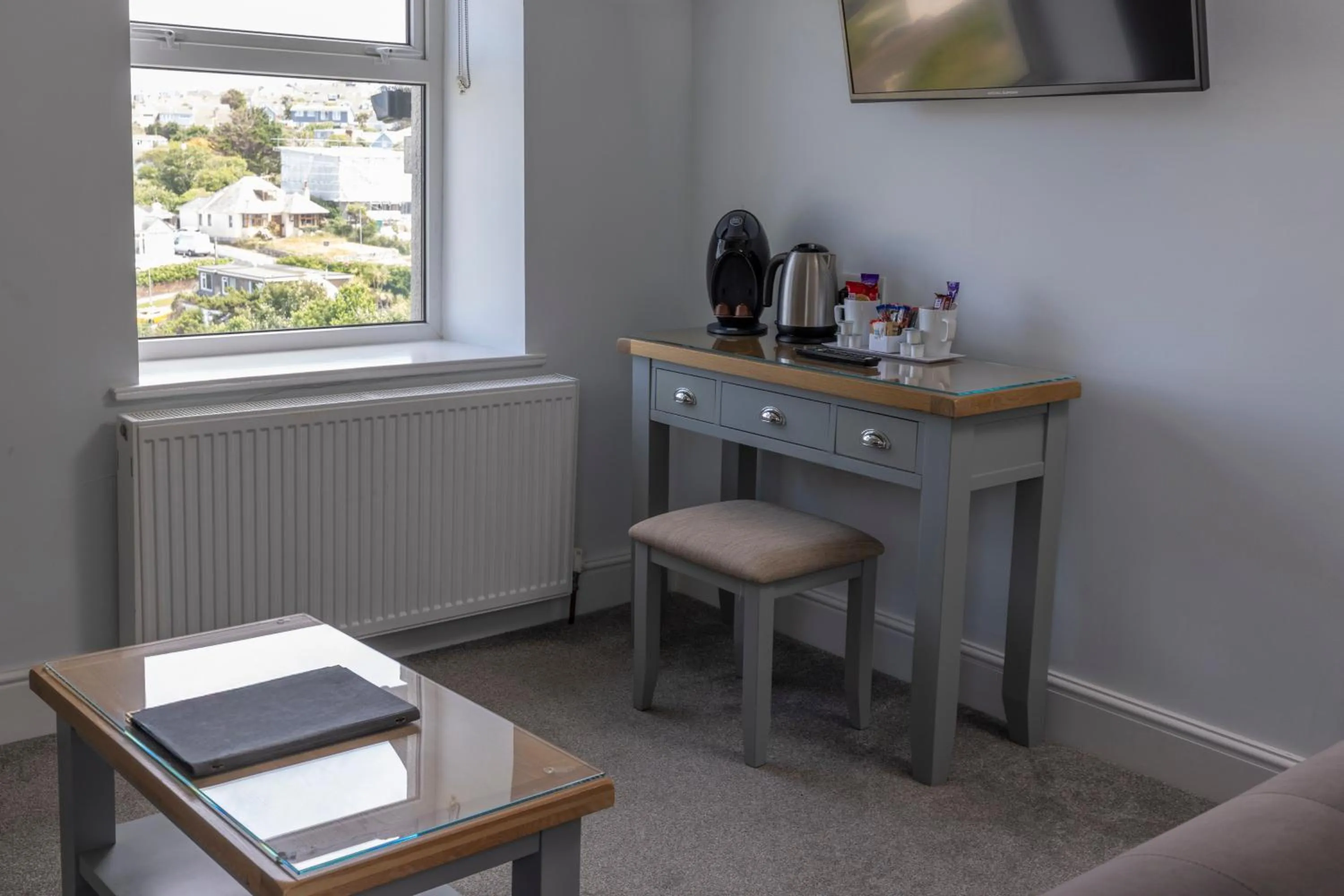 TV and multimedia in Sure Hotel Collection by Best Western Porth Veor Manor Hotel