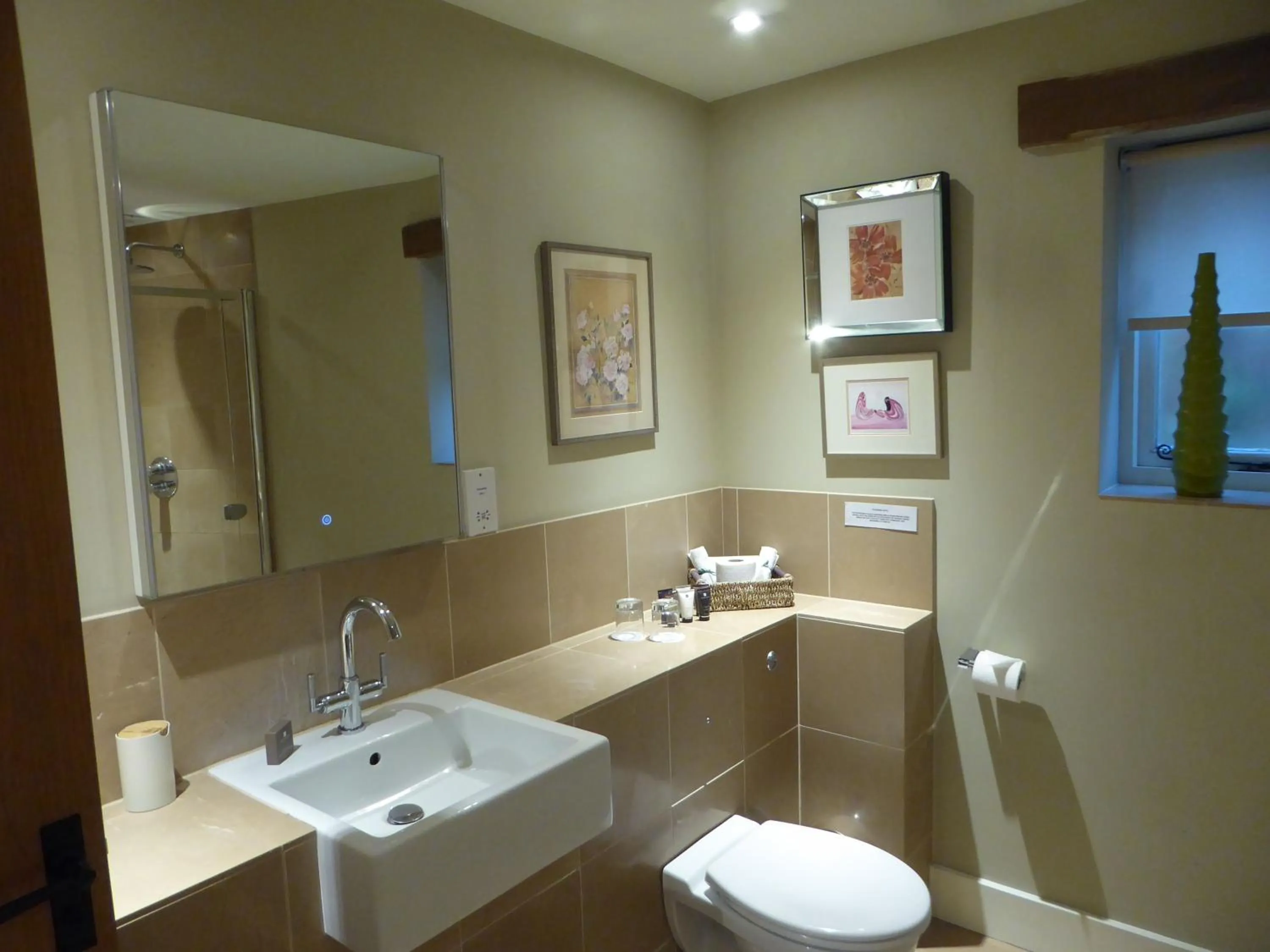 Bathroom in The Howard Arms