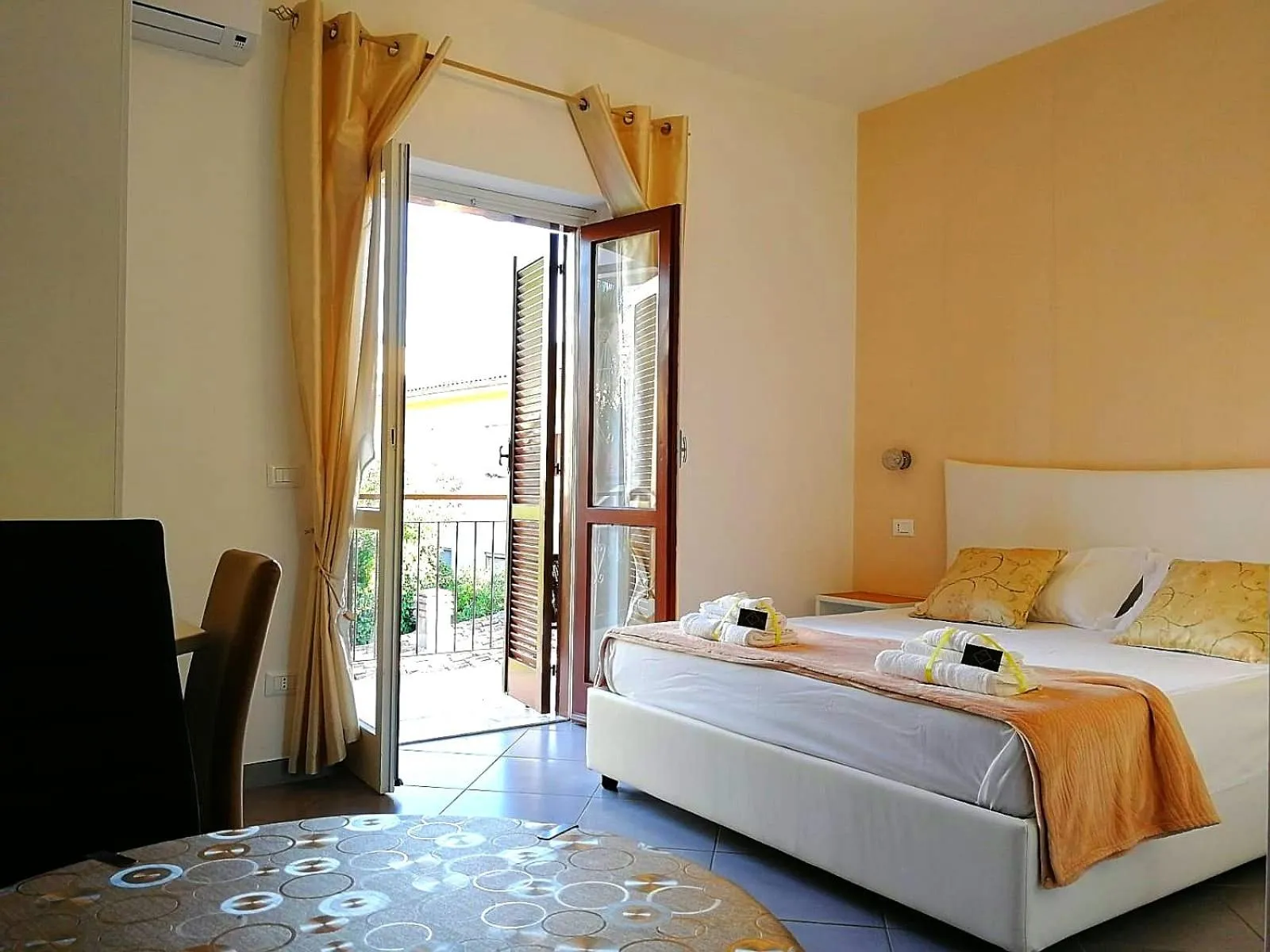 Photo of the whole room, Bed in B&B Le Ninfe