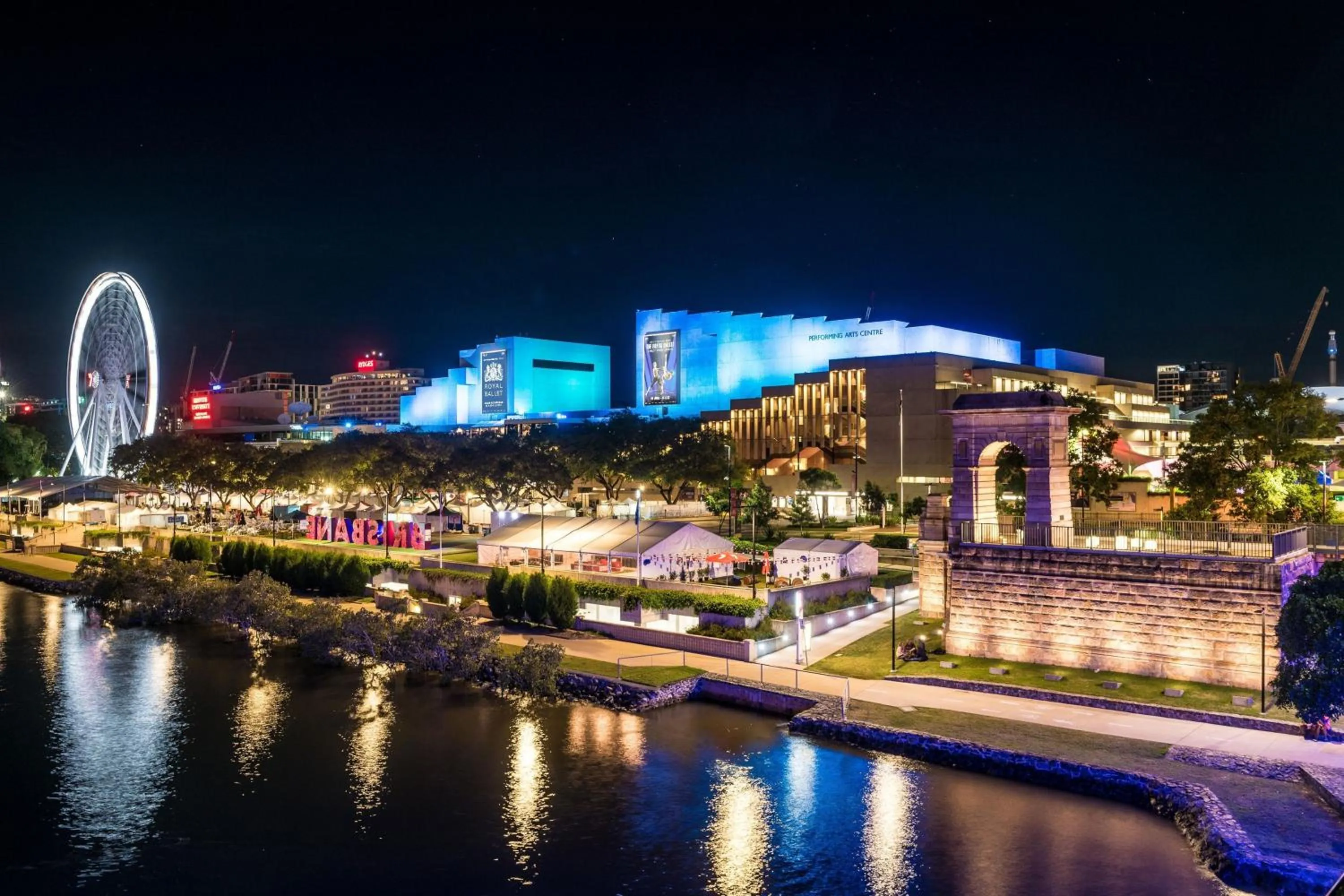 Area and facilities in Cosmo Apartment Hotel