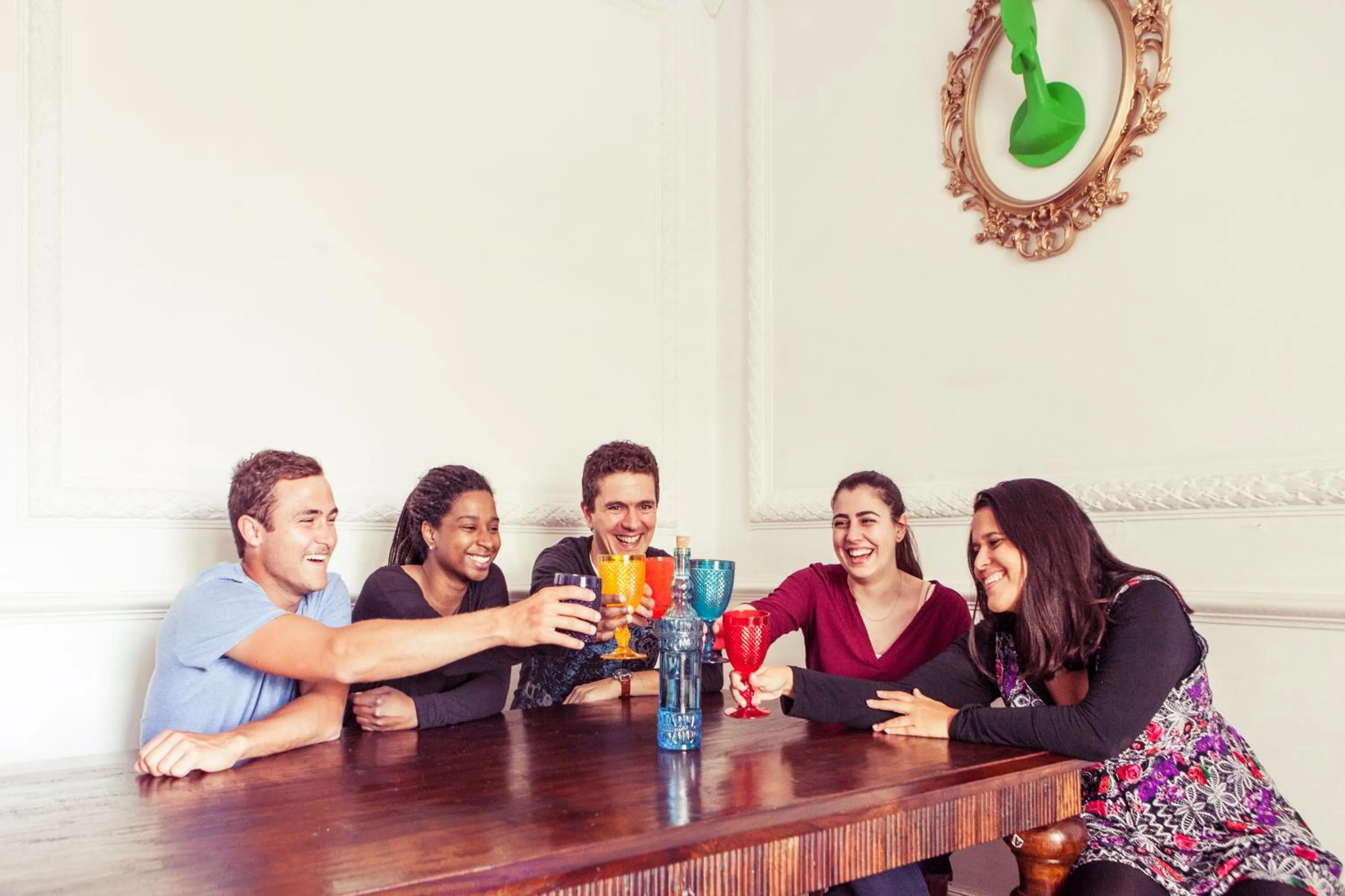 Communal lounge/ TV room in Lisbon Chillout Hostel
