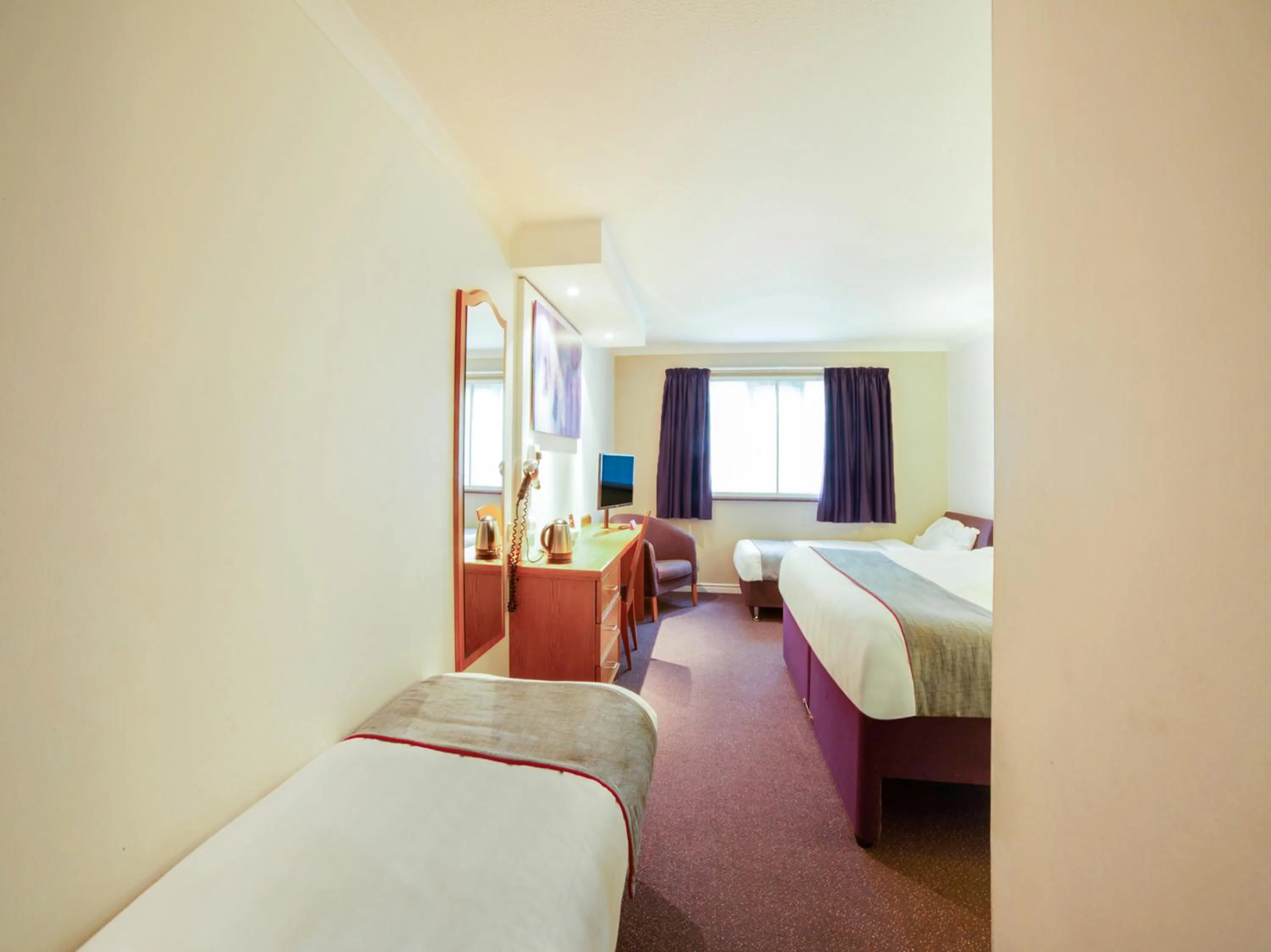 Photo of the whole room in OYO Lakeside Haydock Hotel St Helens