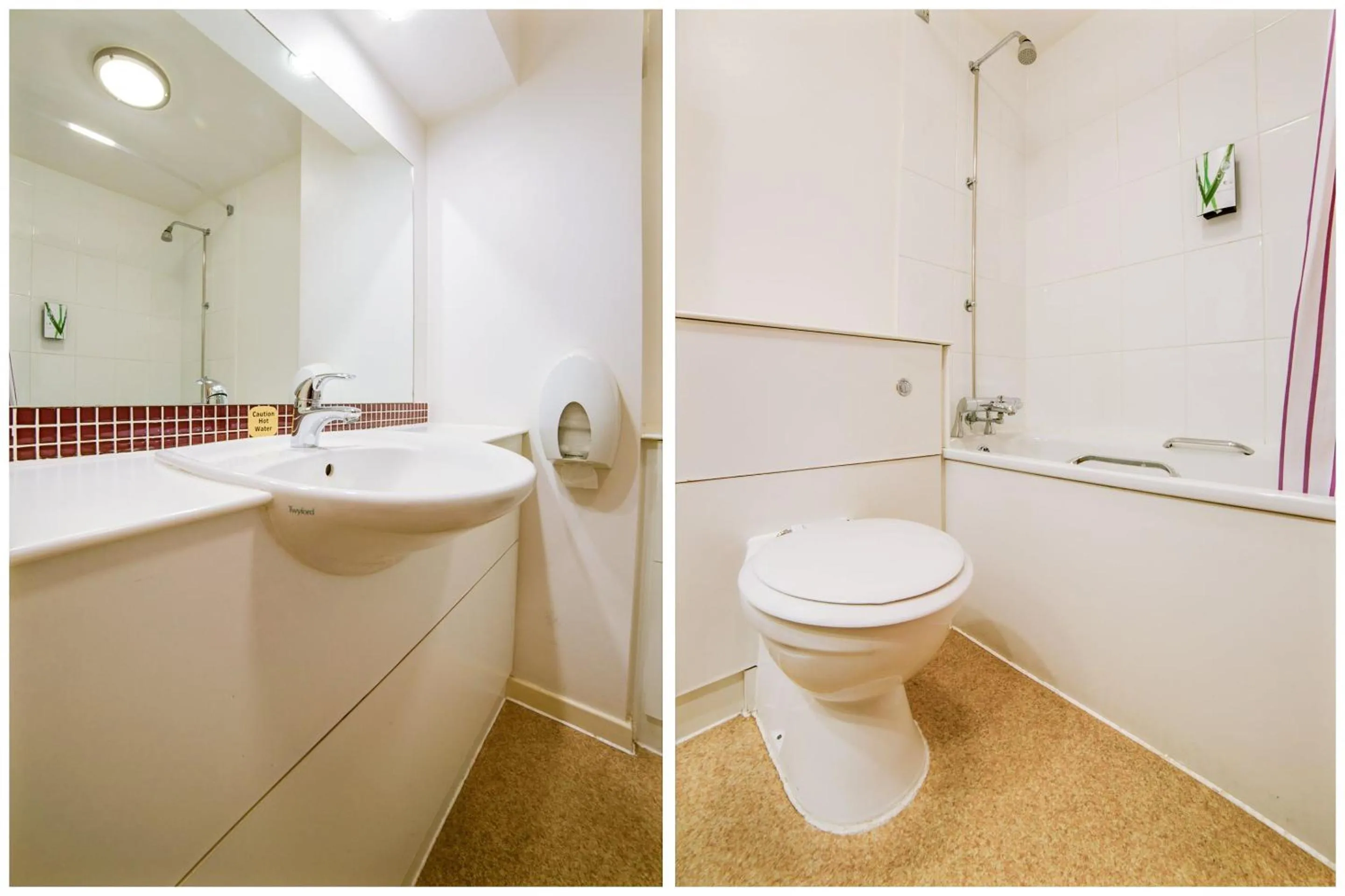 Bathroom in Lakeside Haydock Hotel, St Helens