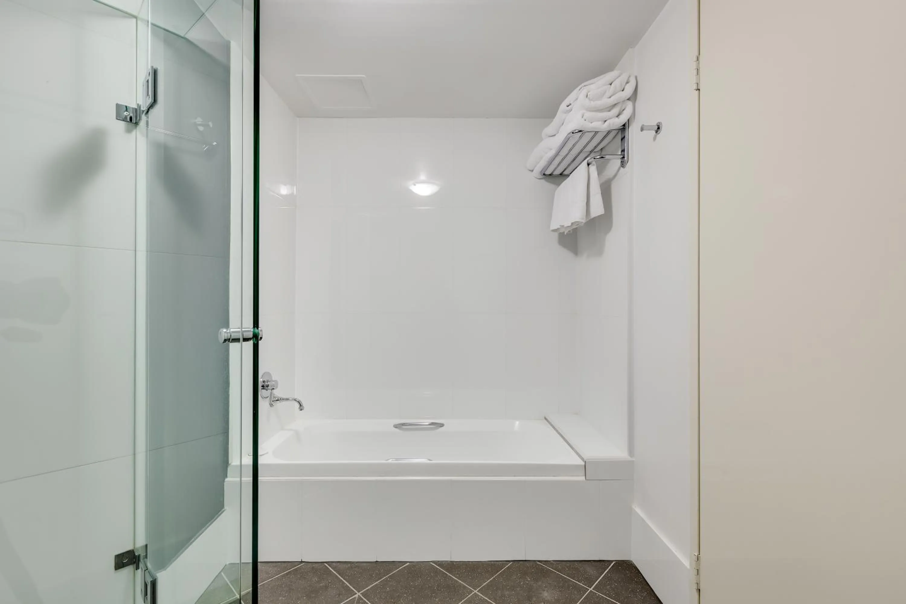 Sauna in Hillcrest Apartment Hotel (formerly Central Hillcrest Apartments)