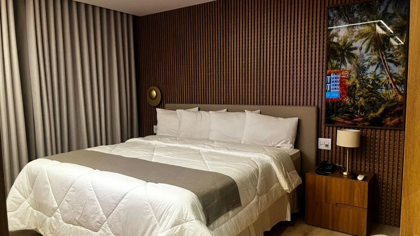 Bed in Hotel Amsterdam Montes Claros
