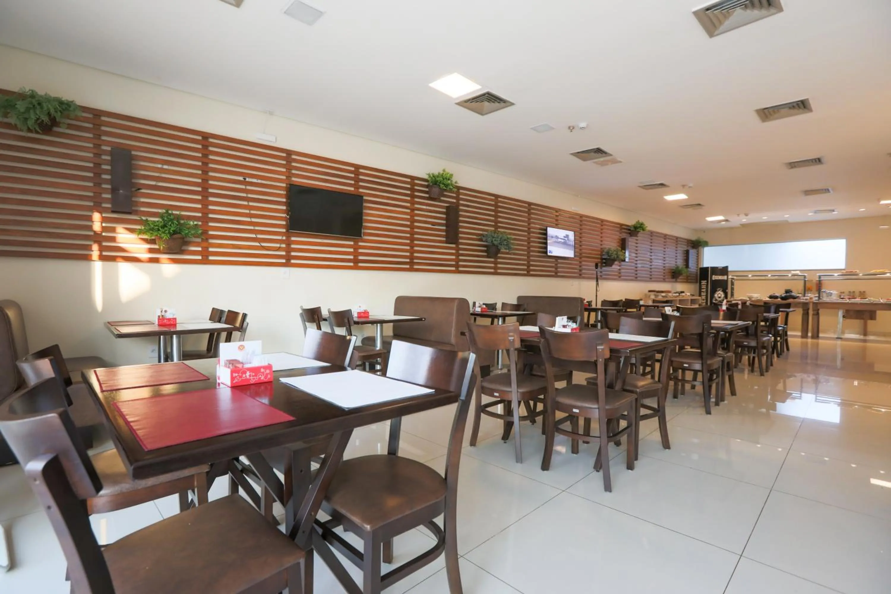 Restaurant/places to eat in Hotel Amsterdam Montes Claros