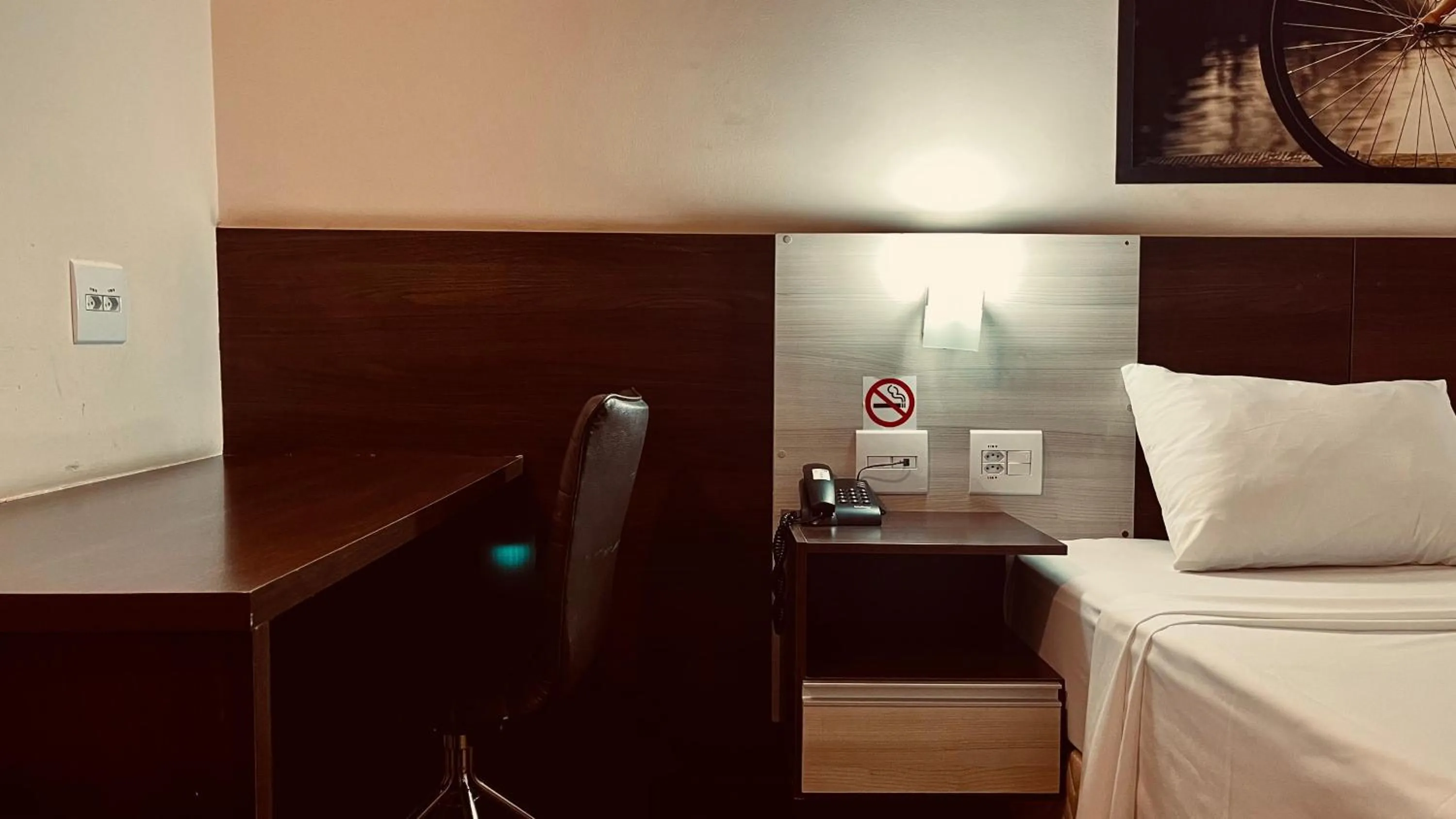 Bedroom, Bed in Hotel Amsterdam Montes Claros