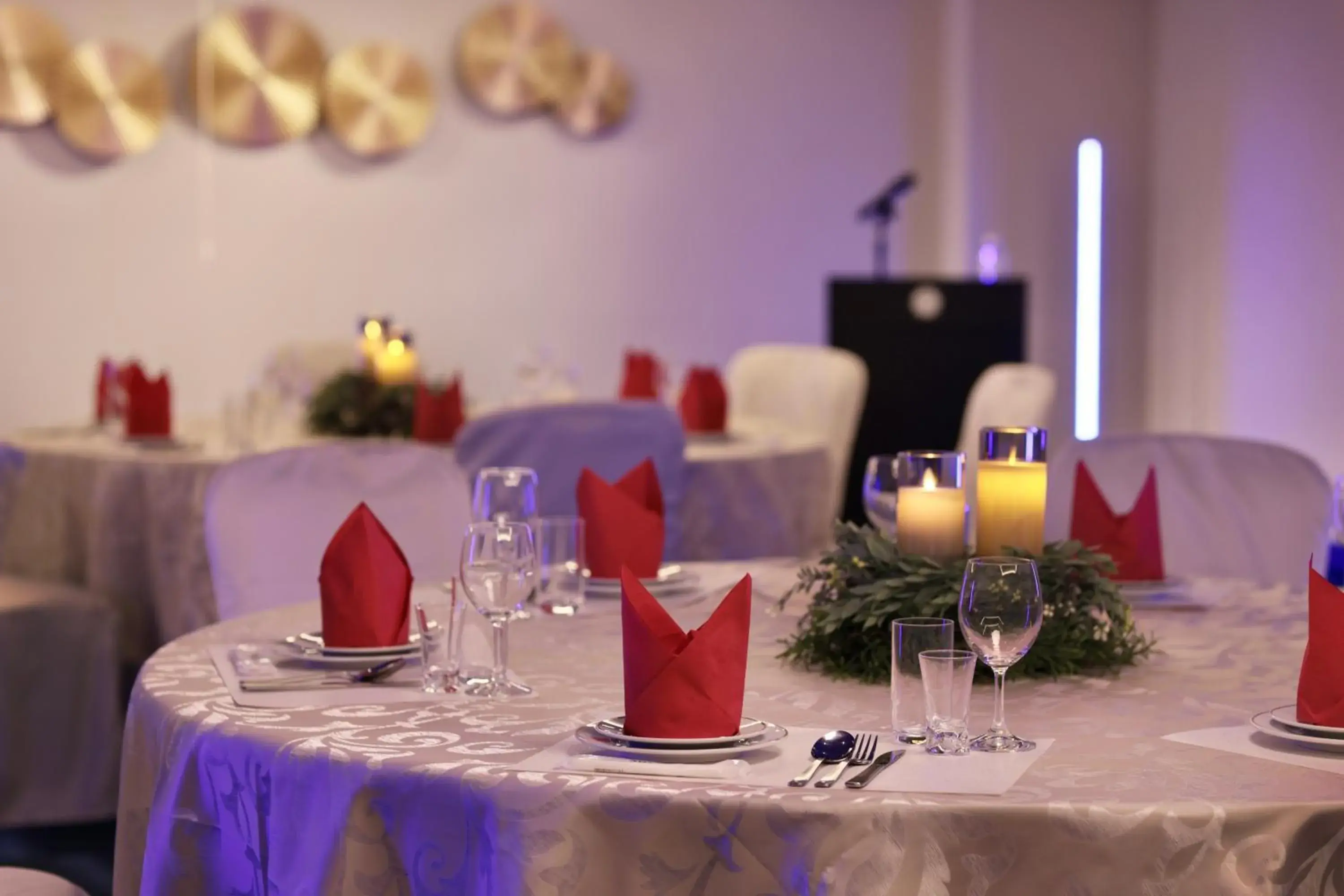 Restaurant/places to eat in Minamisenri Crystal Hotel Restaurant/places to eat in Minamisenri Crystal Hotel