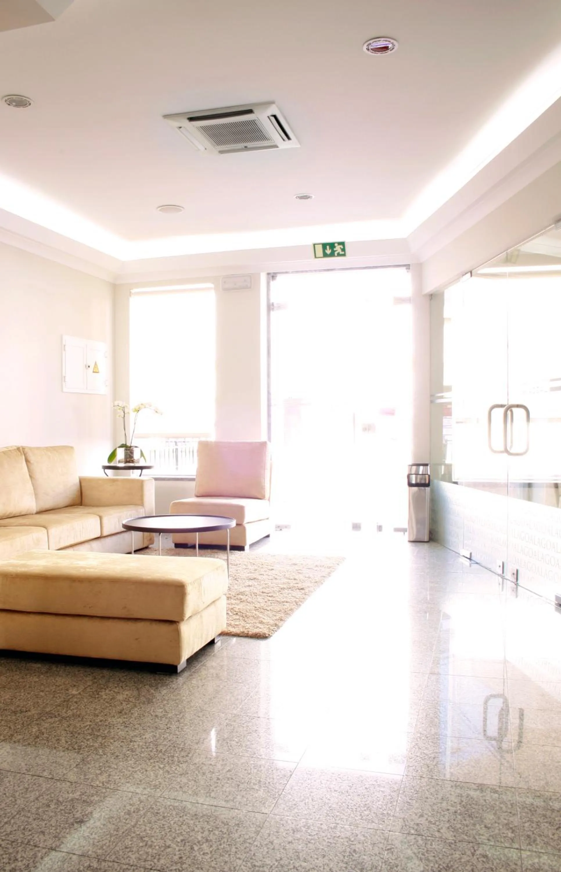 Facade/entrance in Hotel Lagoa dos Pastorinhos