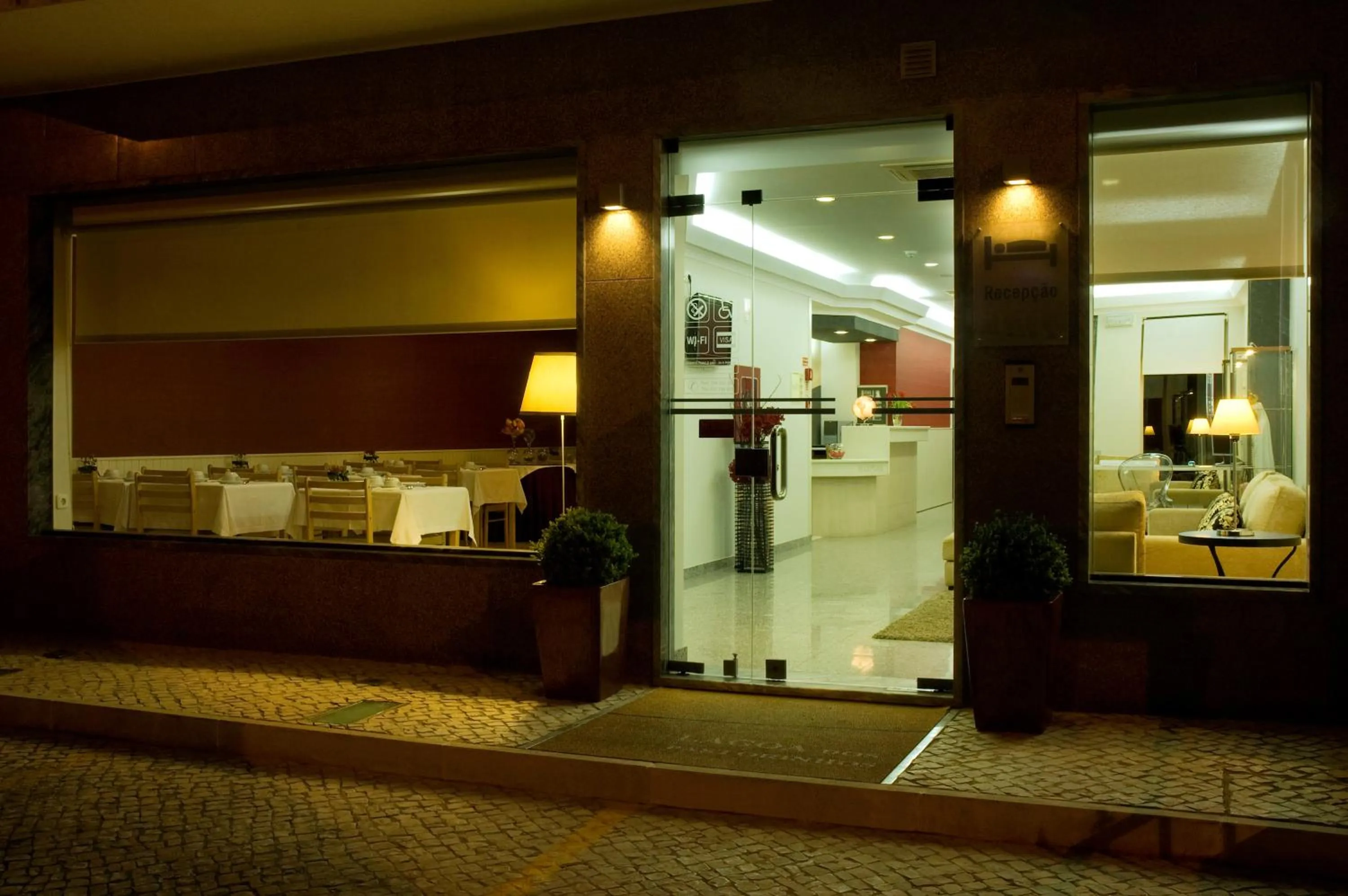 Facade/entrance in Hotel Lagoa dos Pastorinhos